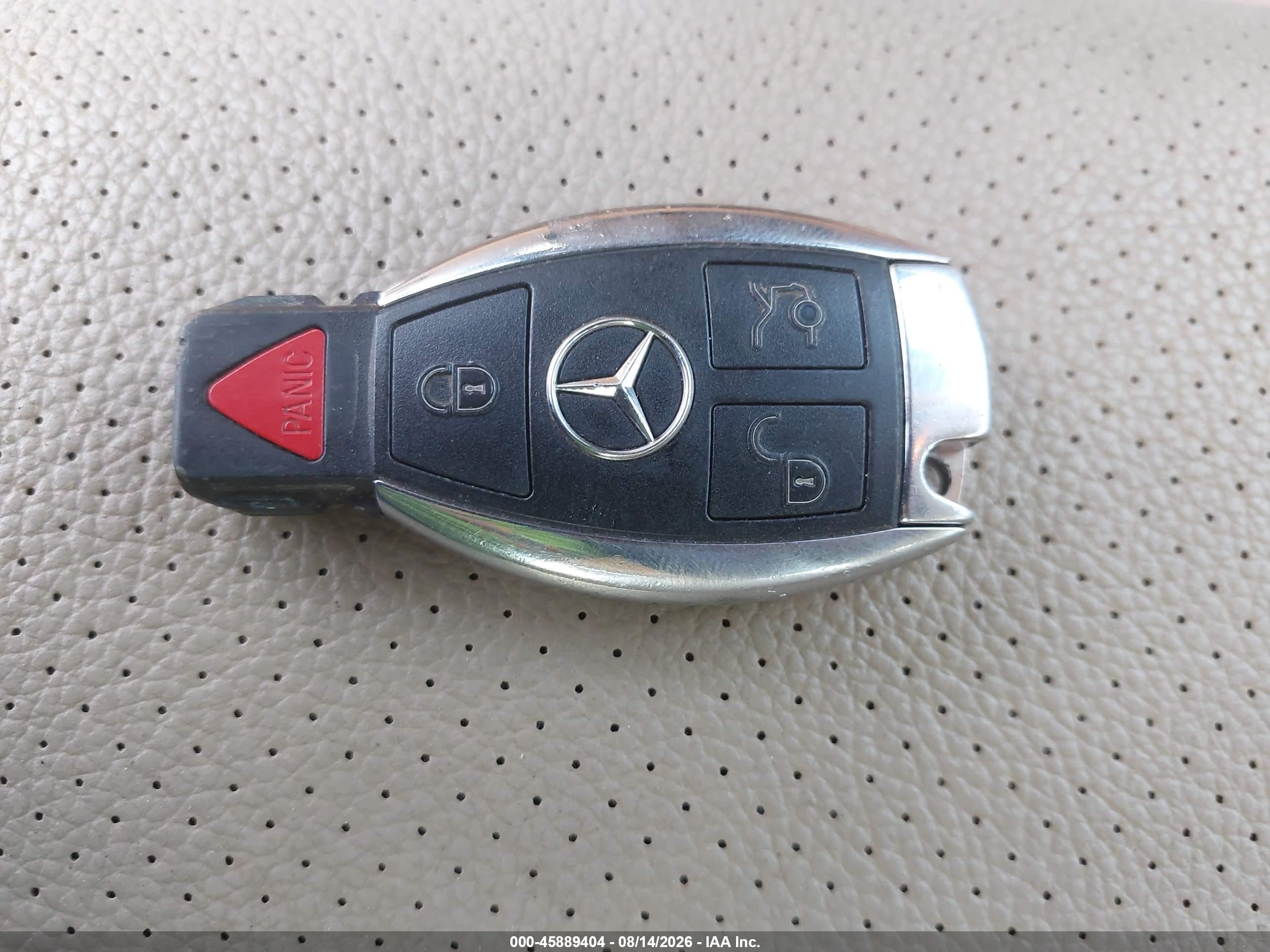 2011 Mercedes-benz C 300 Luxury/sport Champagne vin: WDDGF5EB0BR157567