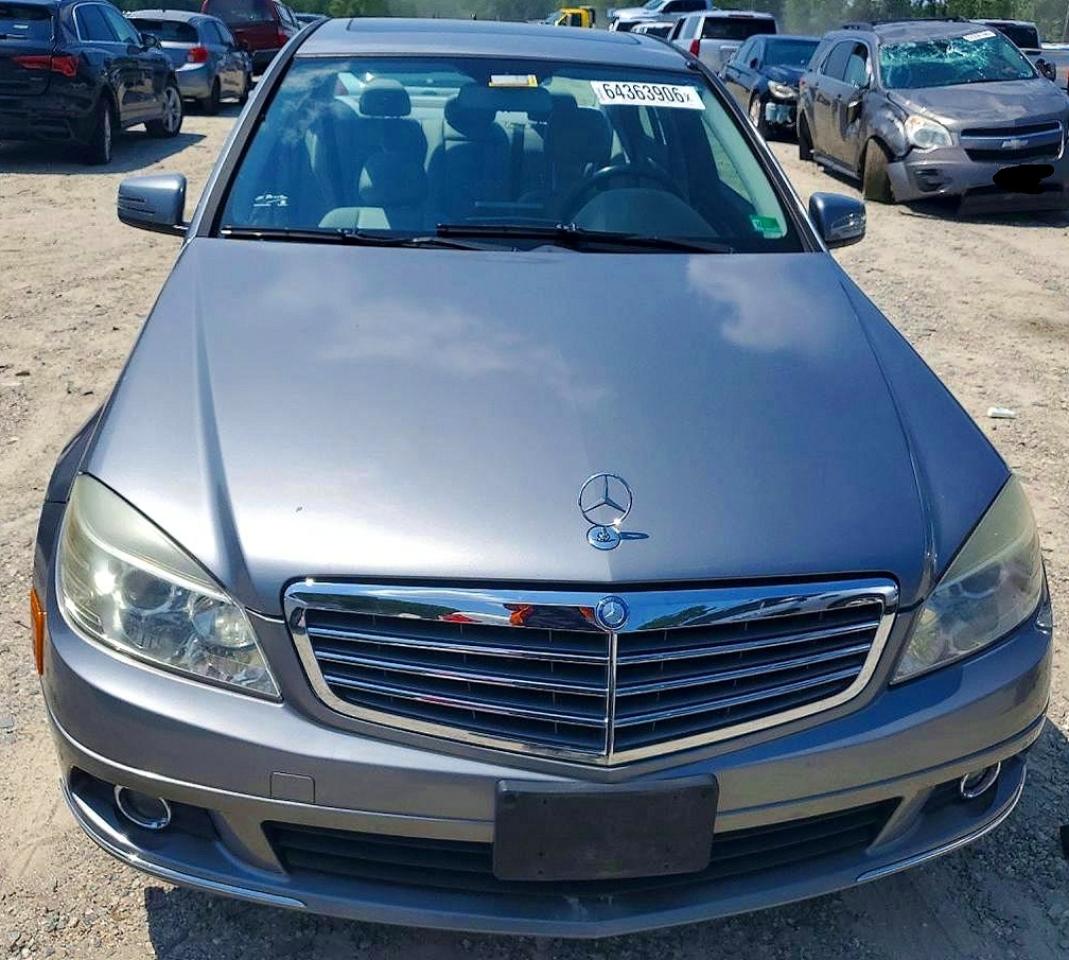 2011 Mercedes-benz C 300 Серебряный vin: WDDGF5EB0BR161988
