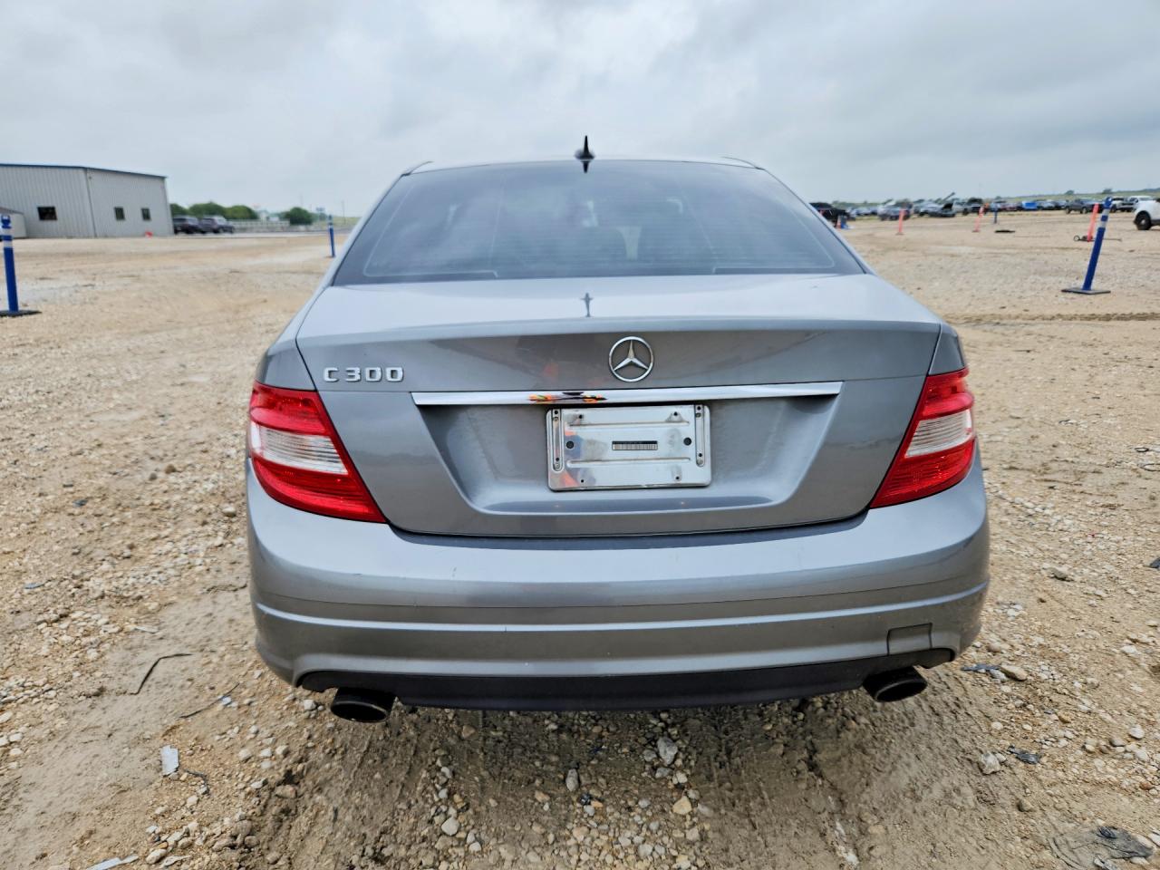2011 Mercedes-benz C 300 Silver vin: WDDGF5EB0BR184185