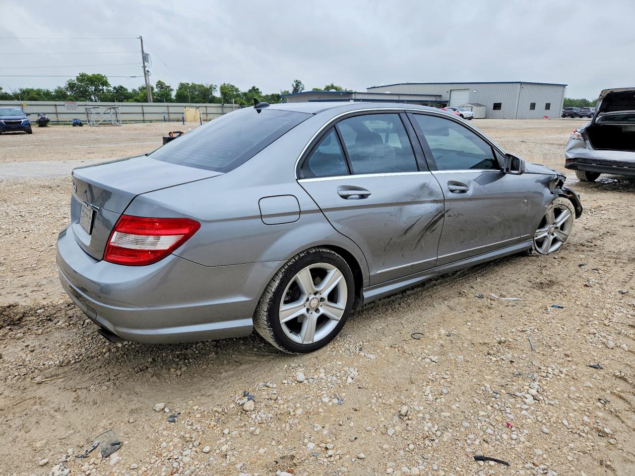 2011 Mercedes-benz C 300 Silver vin: WDDGF5EB0BR184185