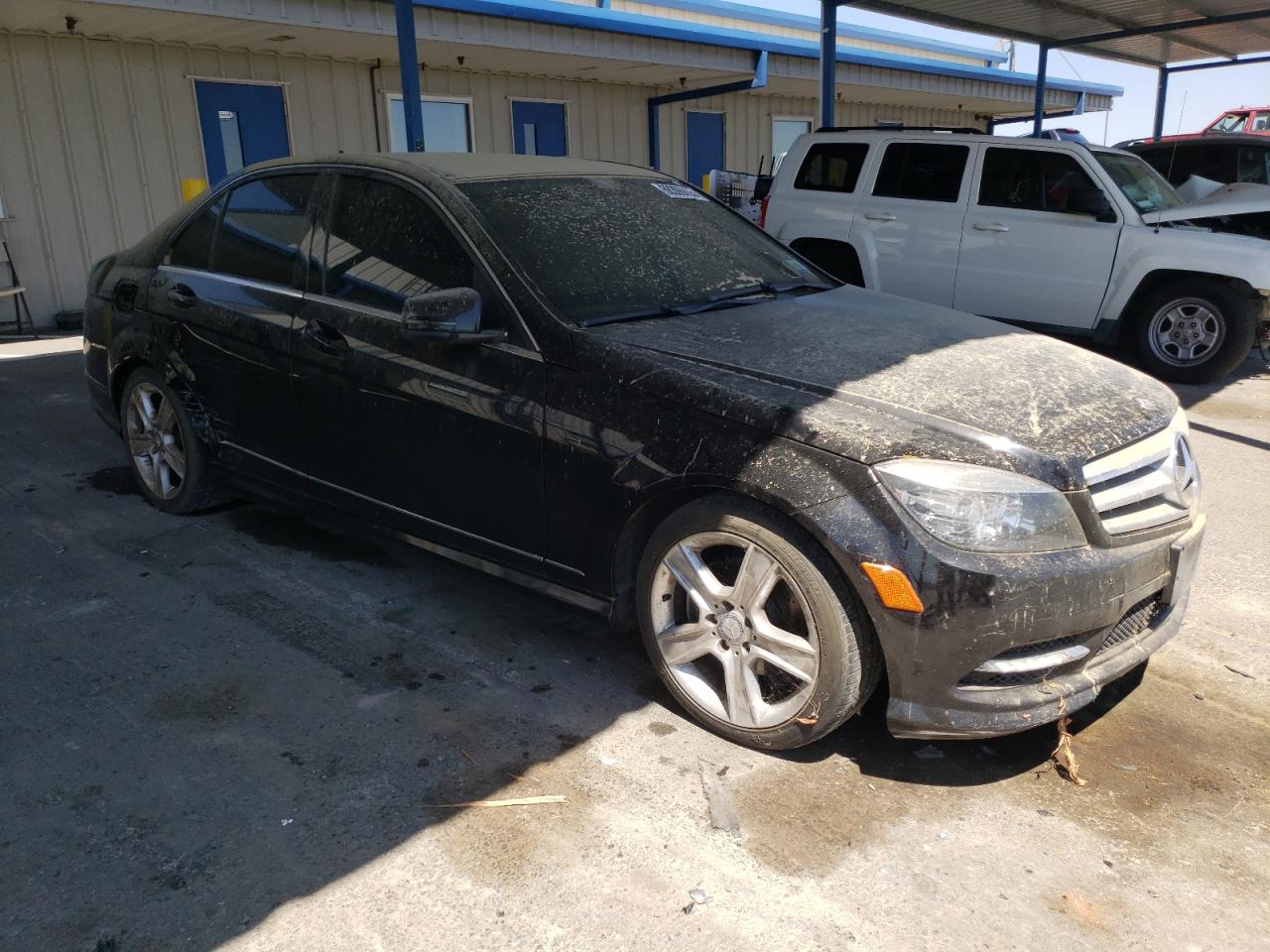 2011 Mercedes-benz C 300 Black vin: WDDGF5EB0BR184557