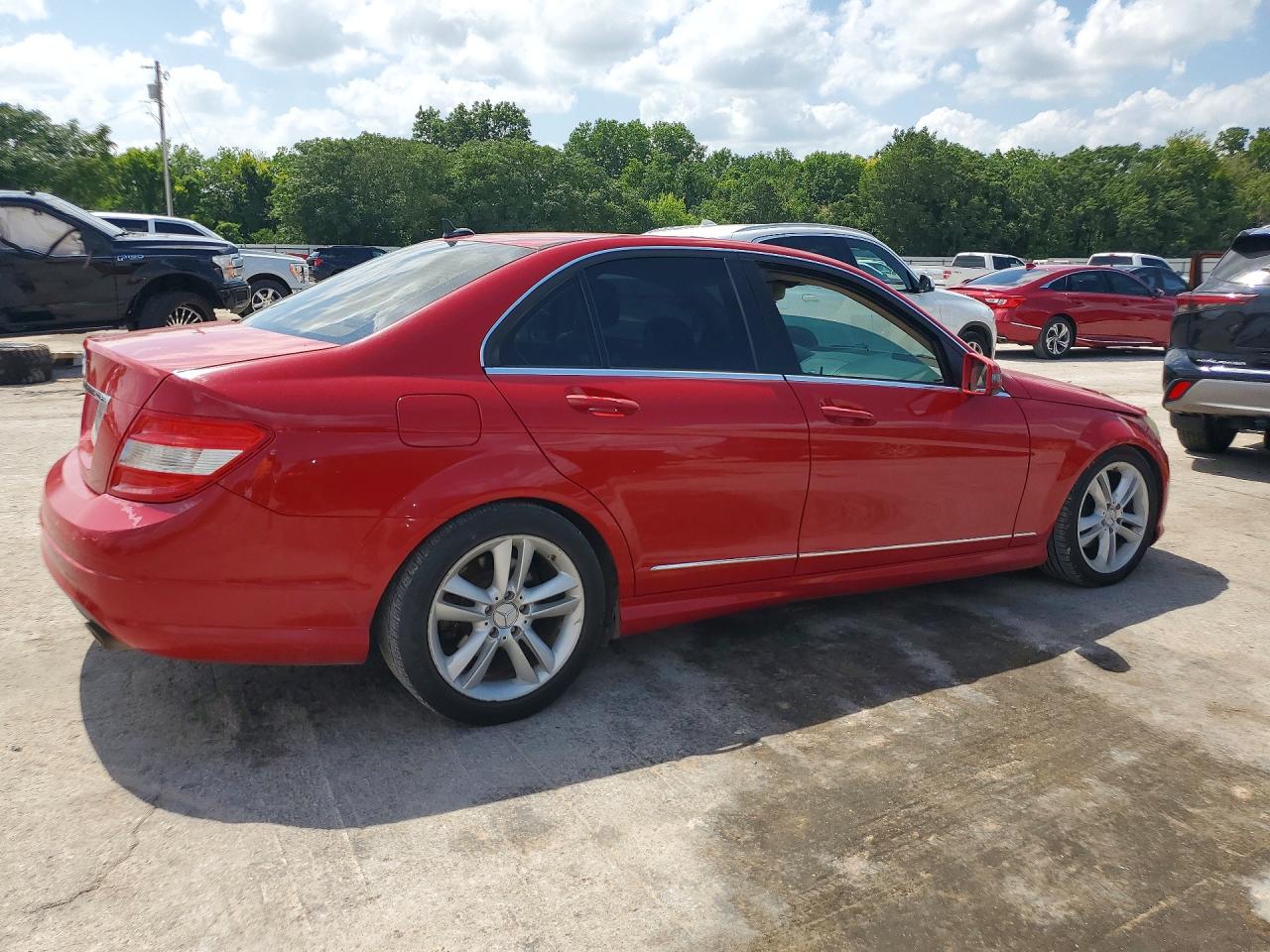 2010 Mercedes-benz C 300 Красный vin: WDDGF5EB1AF434050