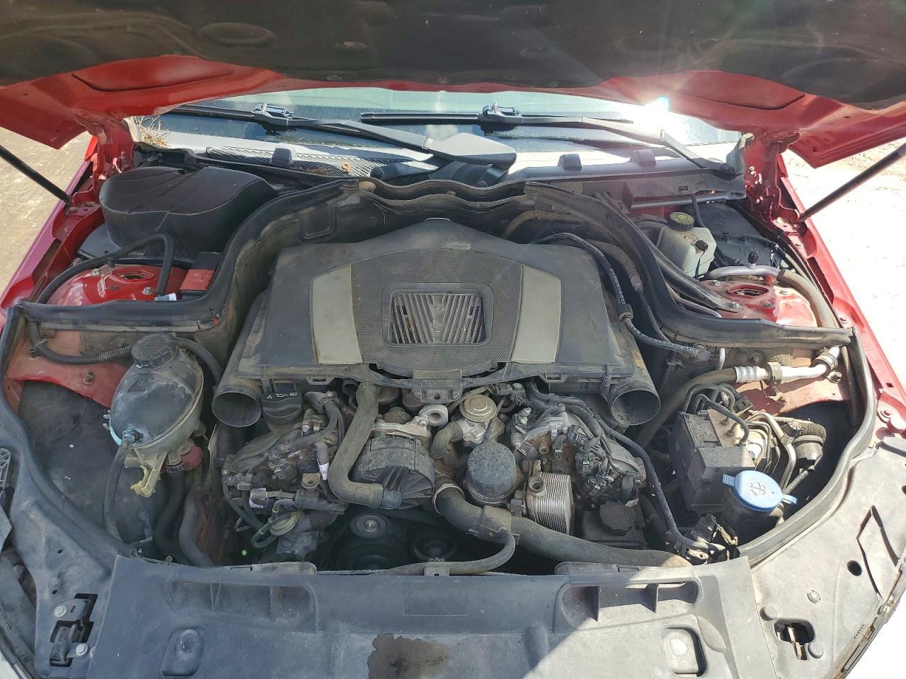 2010 Mercedes-benz C 300 Красный vin: WDDGF5EB1AF434050
