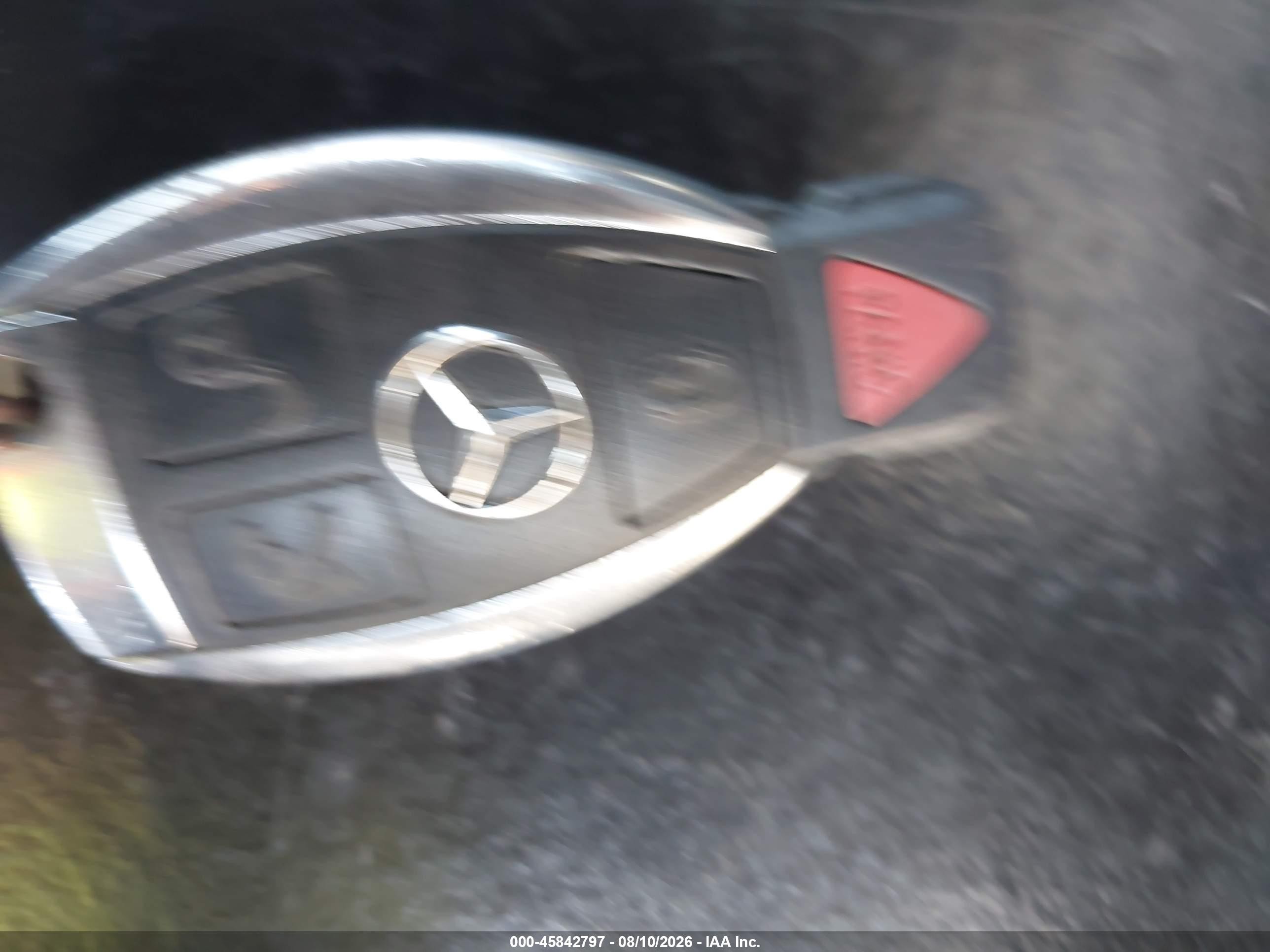 2010 Mercedes-benz C 300 Luxury/sport Gray vin: WDDGF5EB1AR088936
