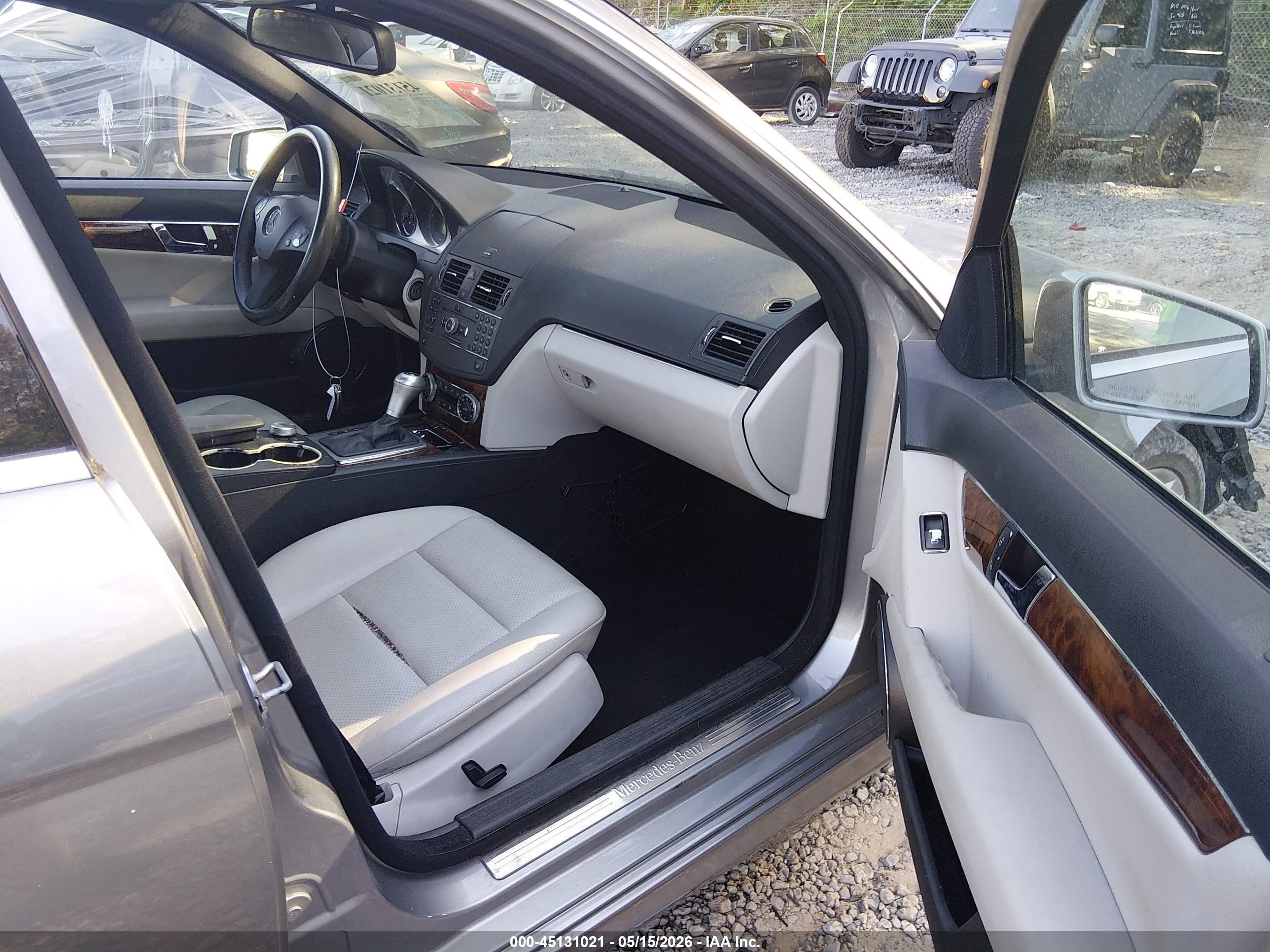 2010 Mercedes-benz C 300 Sport Silver vin: WDDGF5EB1AR106335