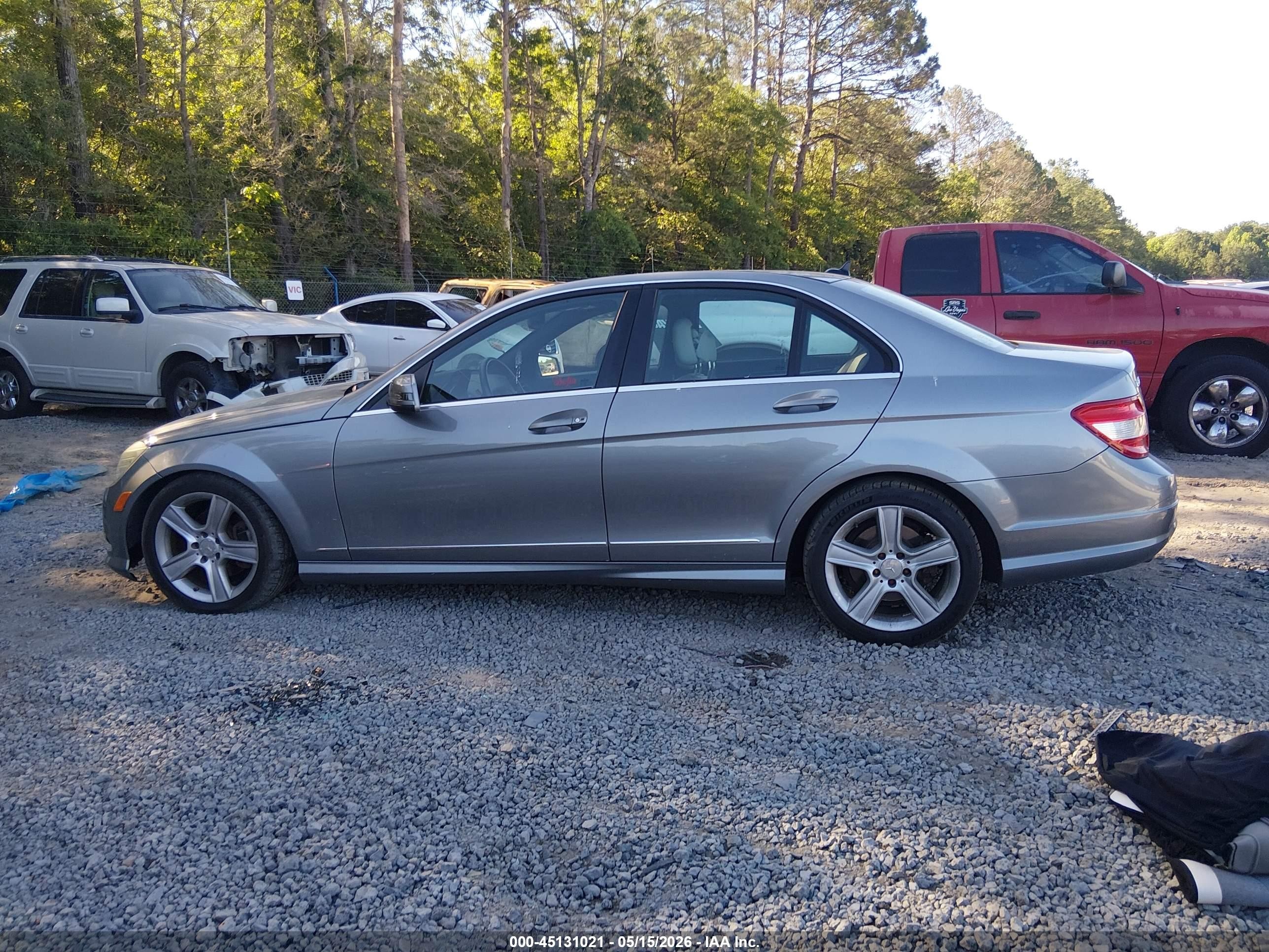 2010 Mercedes-benz C 300 Sport Silver vin: WDDGF5EB1AR106335