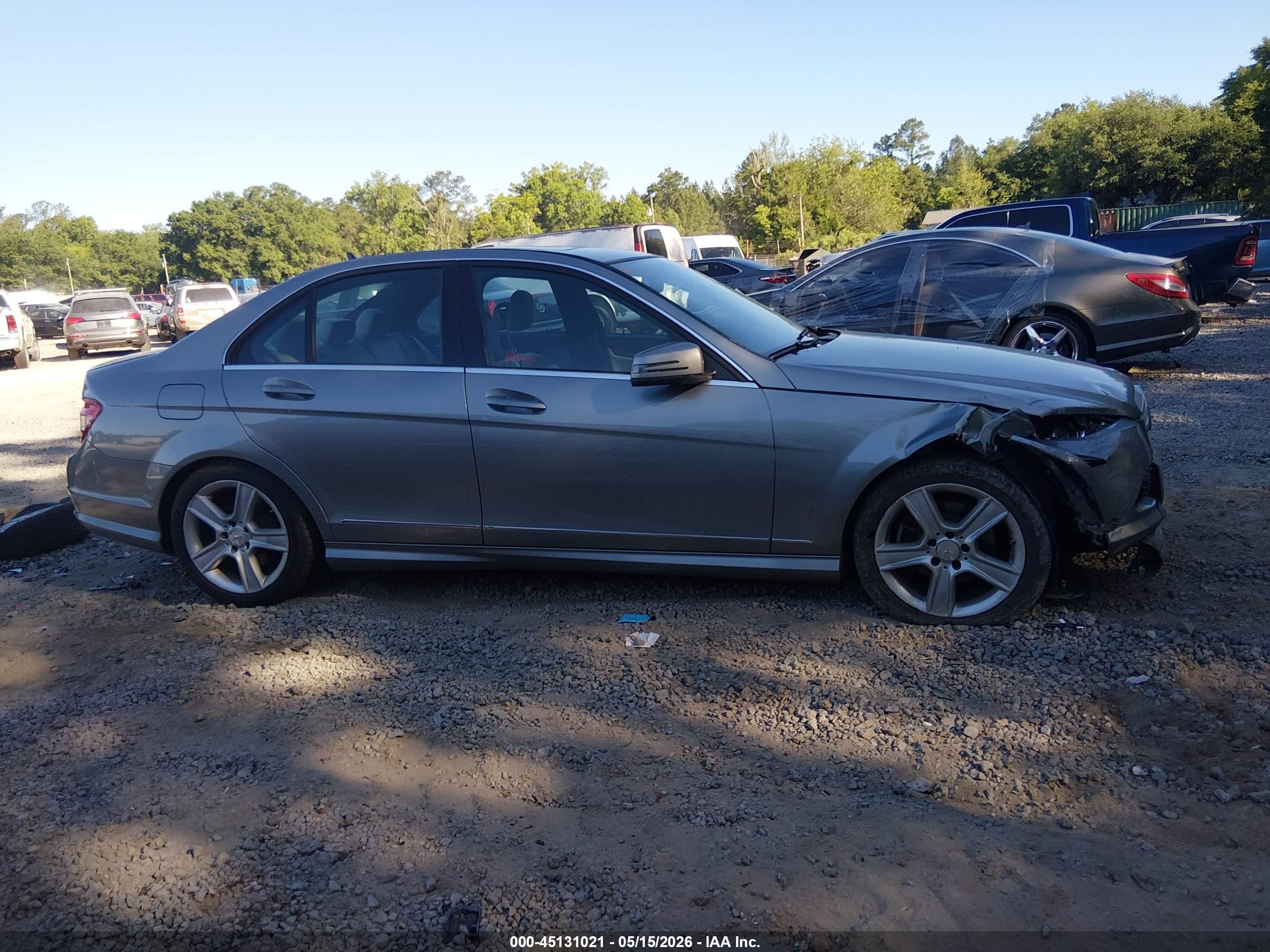 2010 Mercedes-benz C 300 Sport Silver vin: WDDGF5EB1AR106335