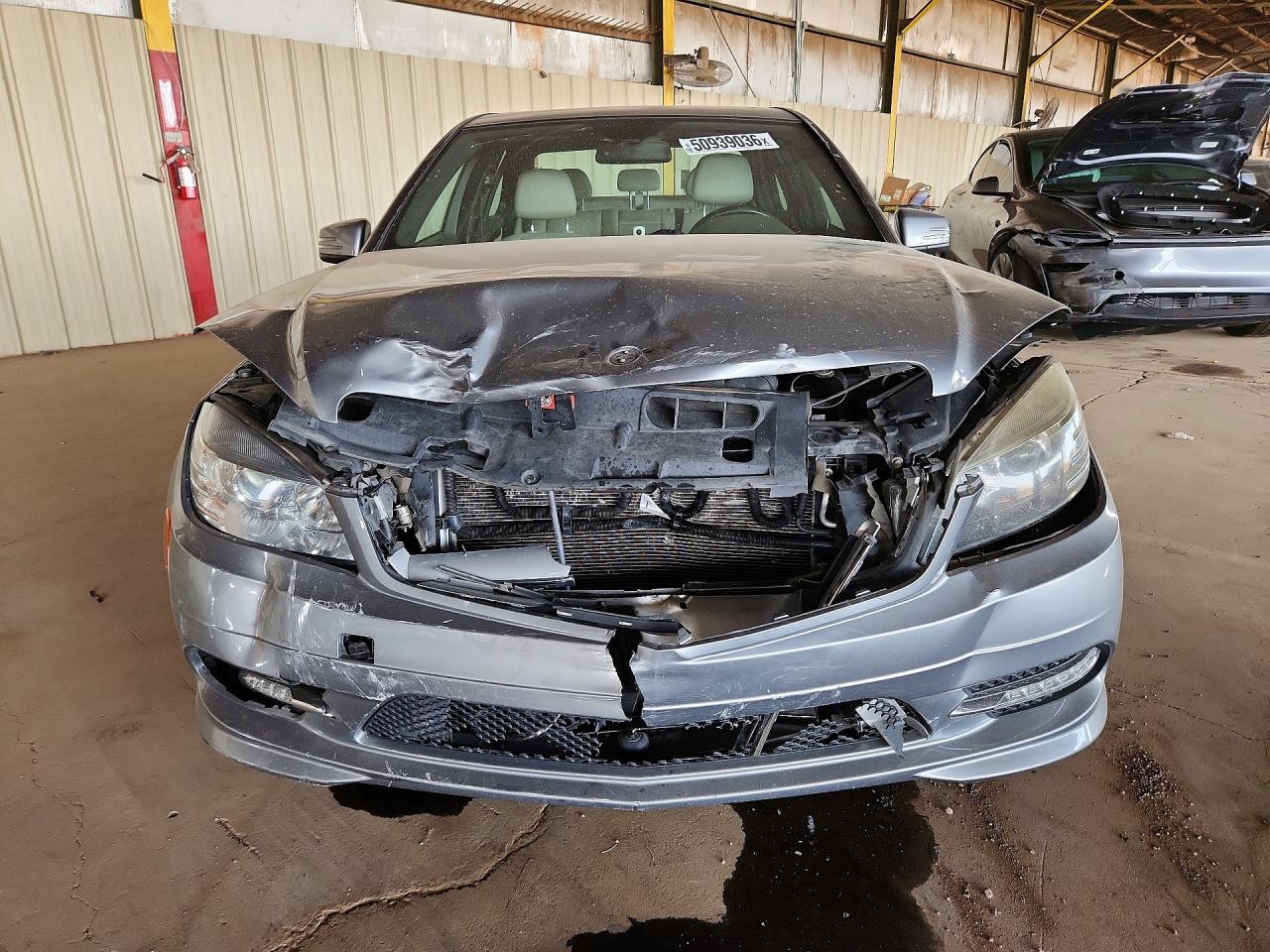 2011 Mercedes-benz C 300 Gray vin: WDDGF5EB1BA417022