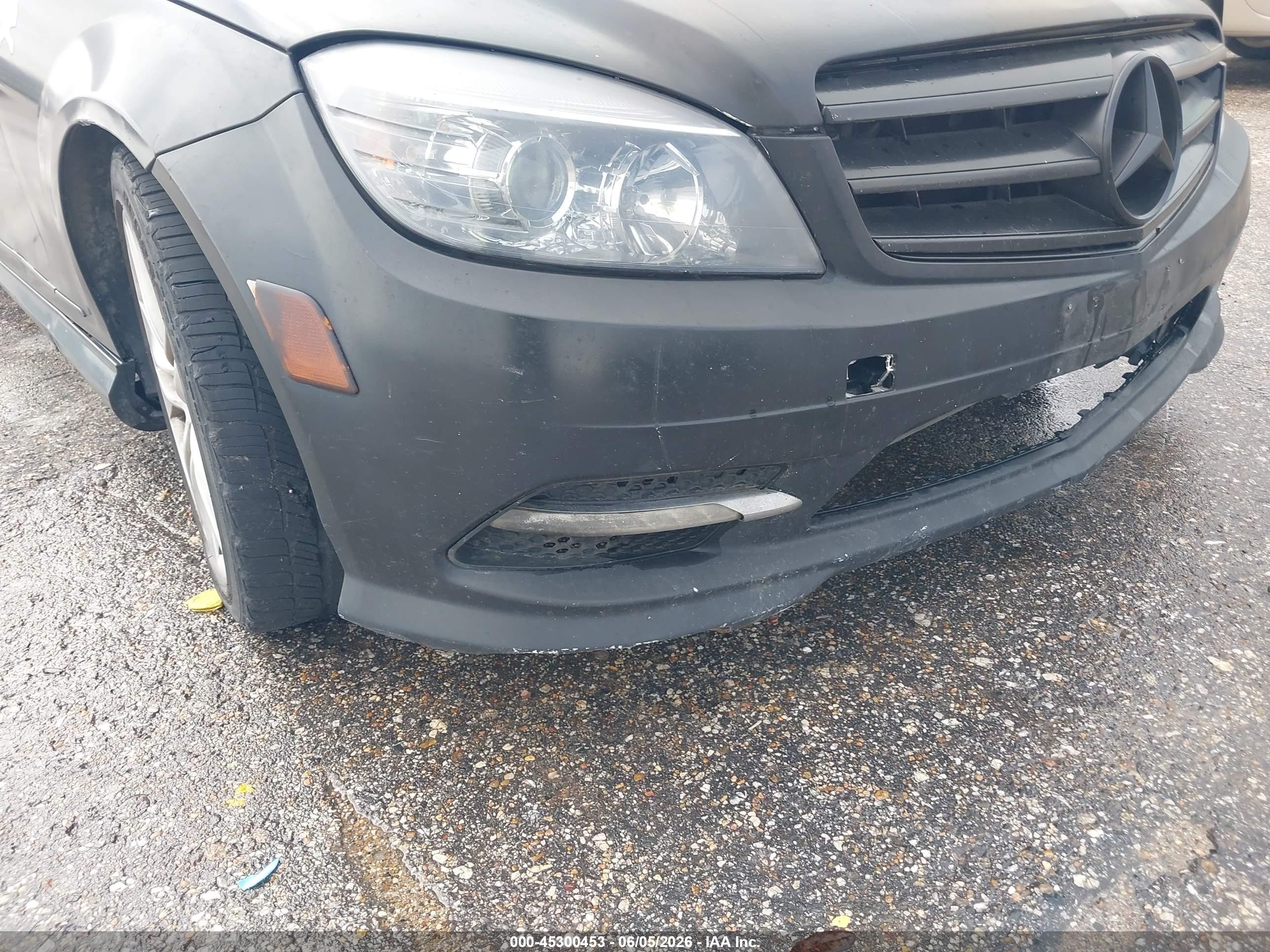 2011 Mercedes-benz C 300 Luxury/sport Black vin: WDDGF5EB1BA418266