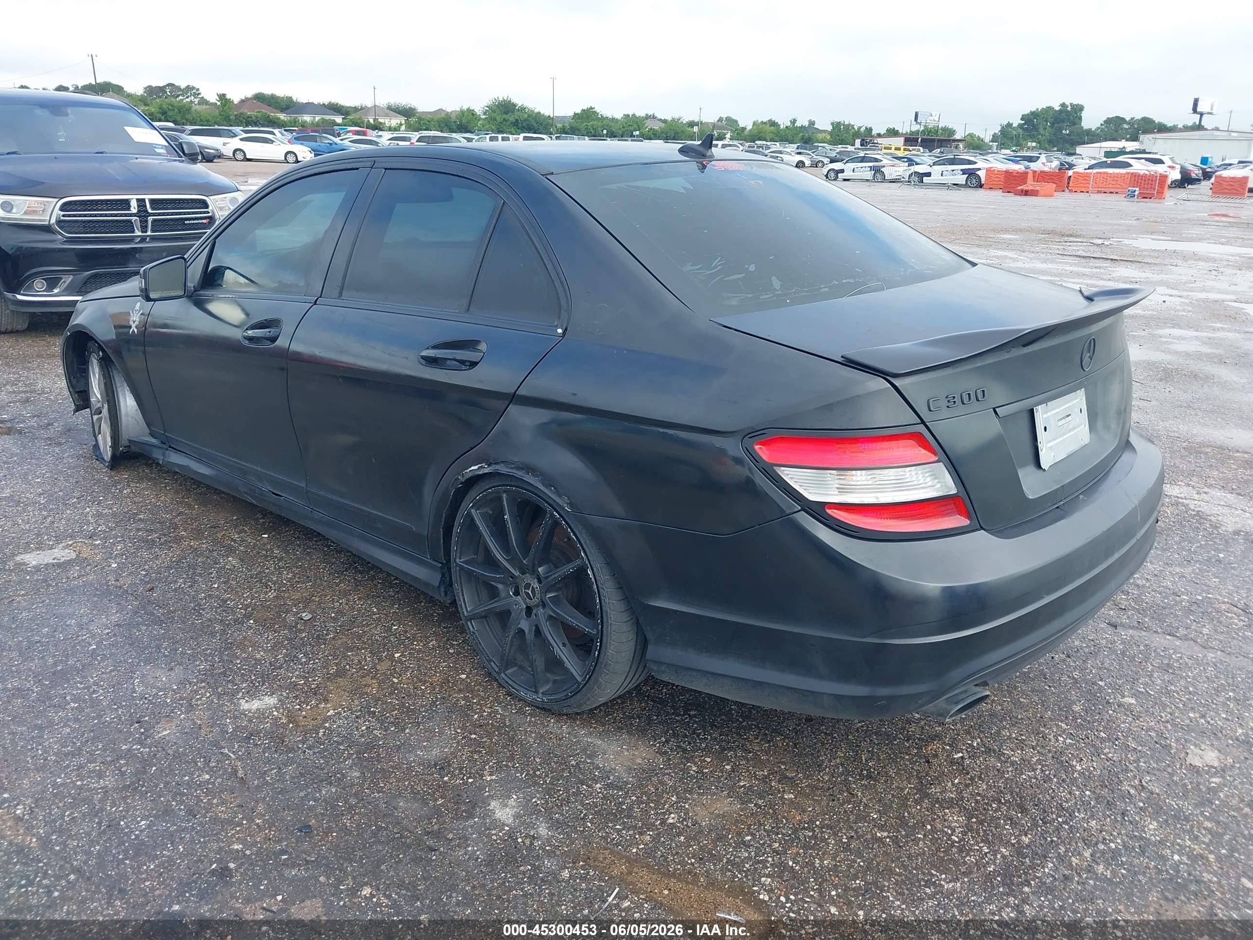 2011 Mercedes-benz C 300 Luxury/sport Black vin: WDDGF5EB1BA418266