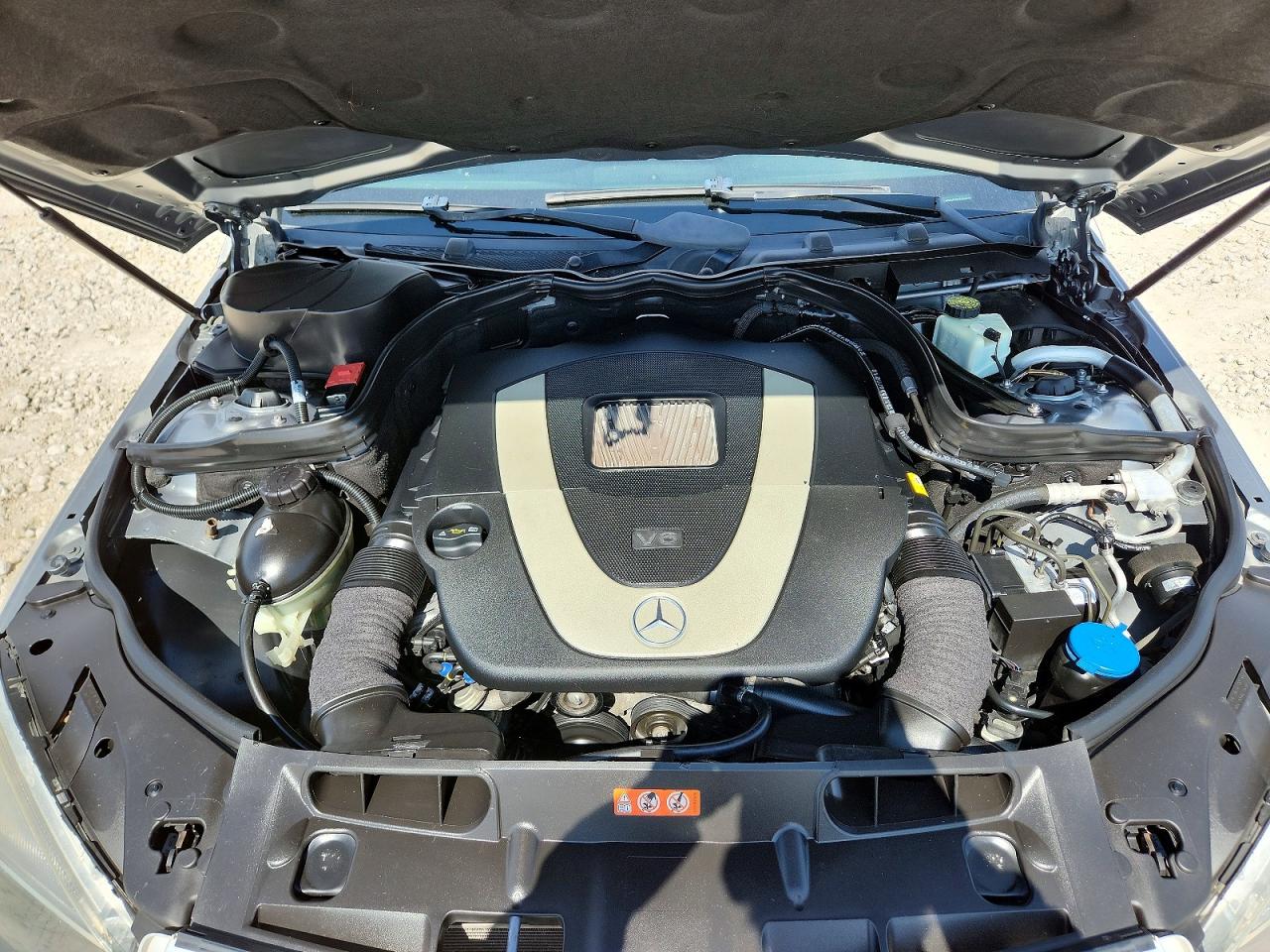 2011 Mercedes-benz C 300 Silver vin: WDDGF5EB1BA464759