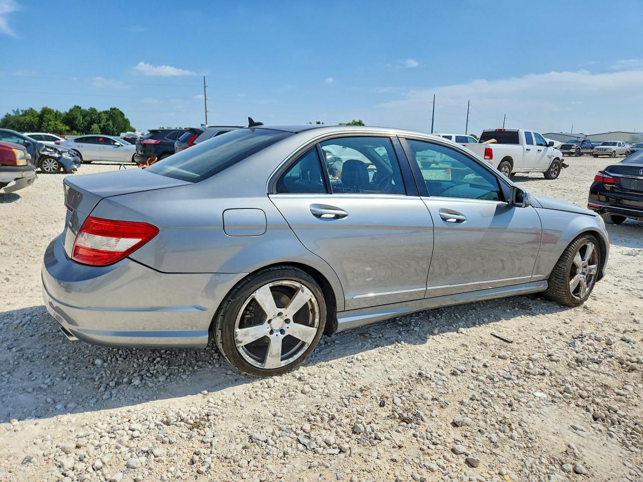 2011 Mercedes-benz C 300 Silver vin: WDDGF5EB1BA464759