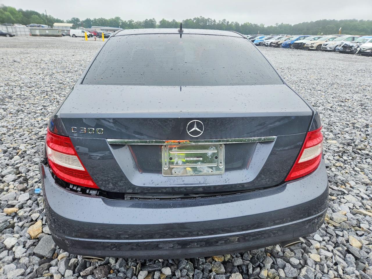 2011 Mercedes-benz C 300 Gray vin: WDDGF5EB1BA484025