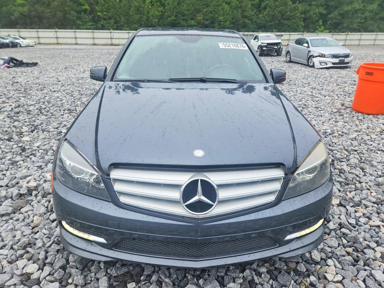 2011 Mercedes-benz C 300 Gray vin: WDDGF5EB1BA484025