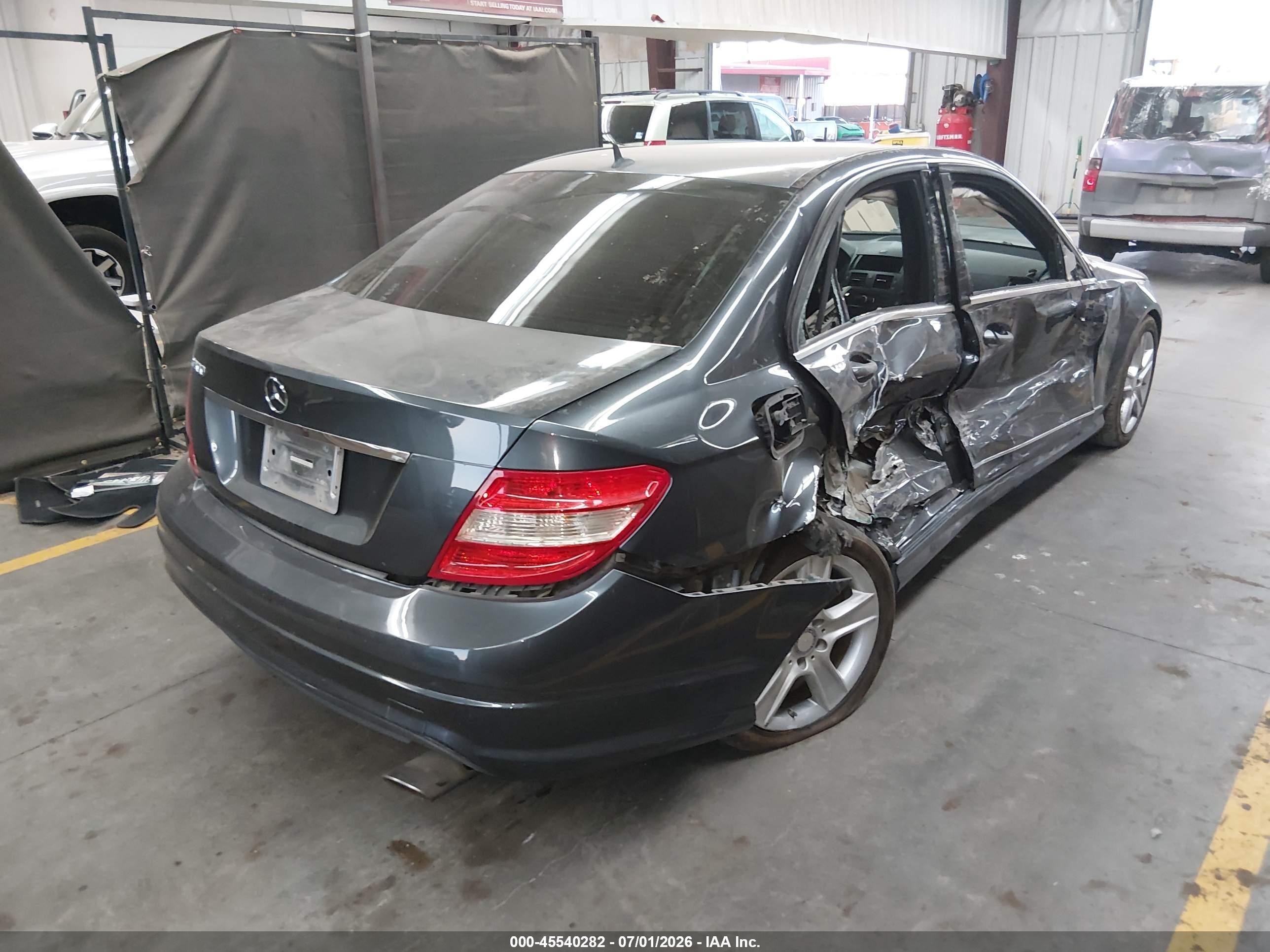 2011 Mercedes-benz C 300 Sport Gray vin: WDDGF5EB1BA522630