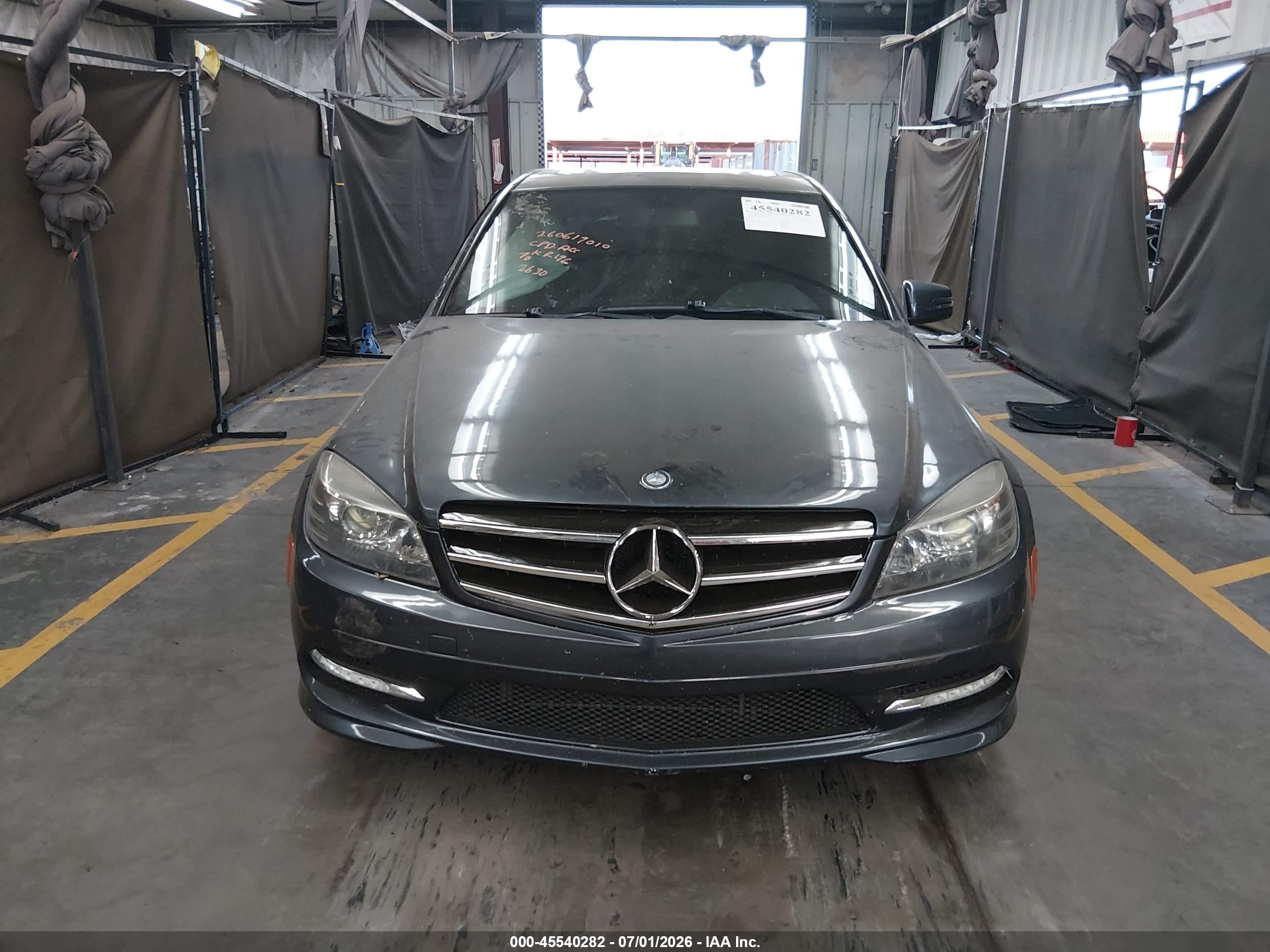 2011 Mercedes-benz C 300 Sport Gray vin: WDDGF5EB1BA522630