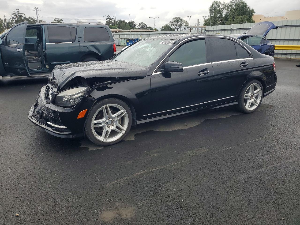 2011 Mercedes-benz C 300 Black vin: WDDGF5EB1BR134508