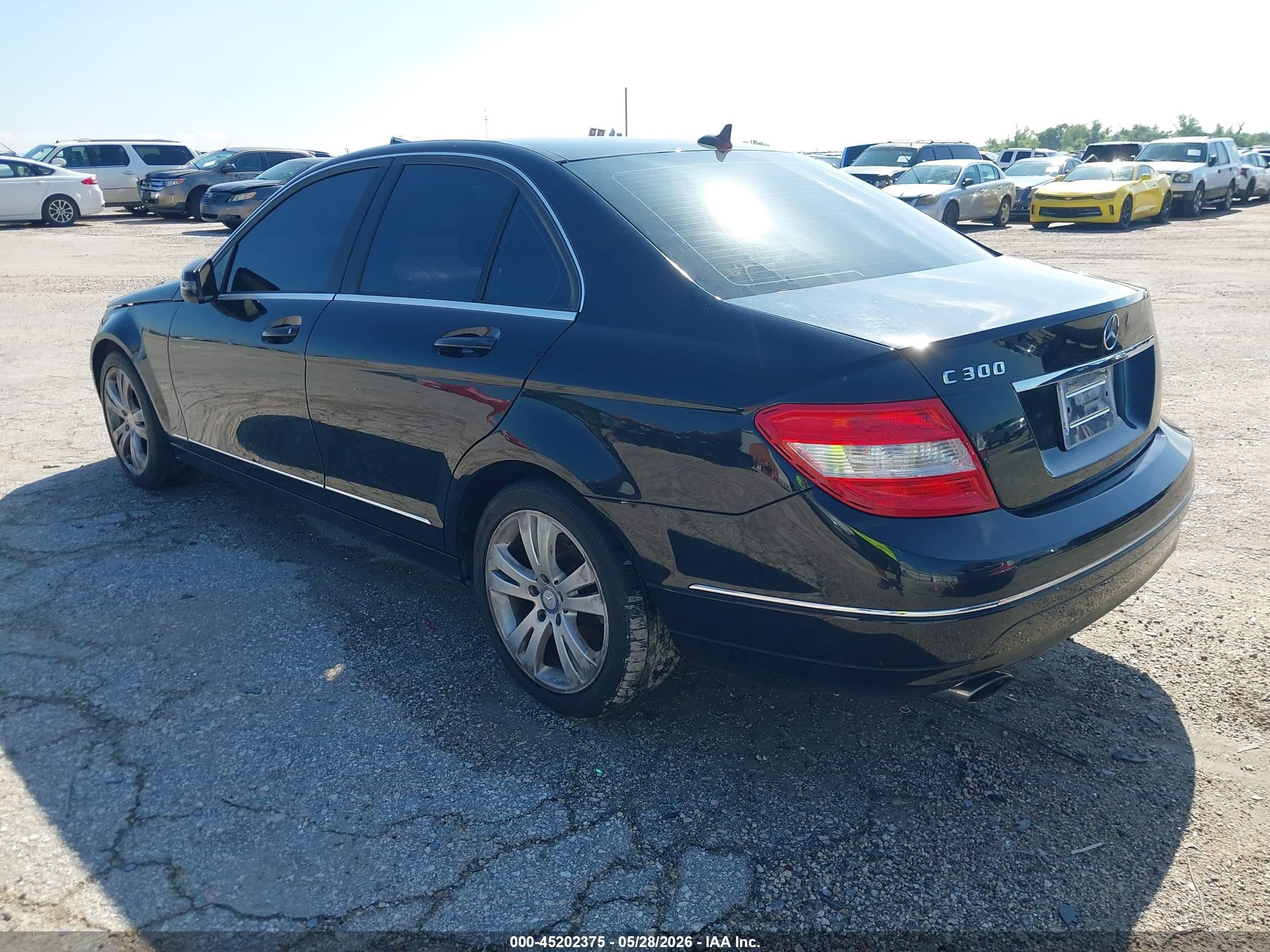 2011 Mercedes-benz C 300 Luxury/sport Black vin: WDDGF5EB1BR158498