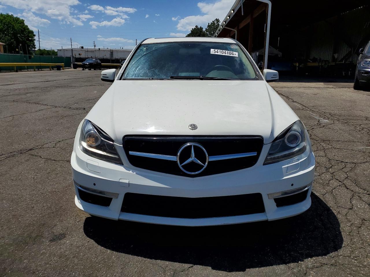 2010 Mercedes-benz C 300 Белый vin: WDDGF5EB2AF360721