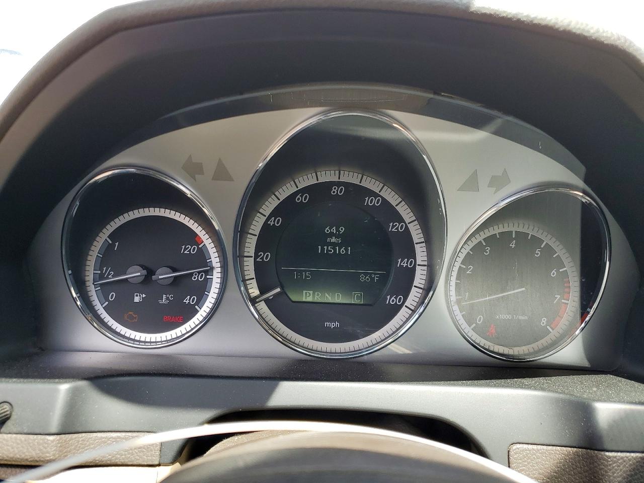 2010 Mercedes-benz C 300 Белый vin: WDDGF5EB2AF360721