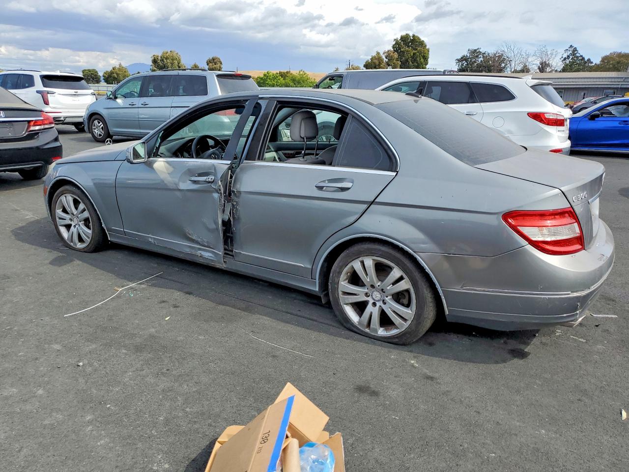 2010 Mercedes-benz C 300 Silver vin: WDDGF5EB2AF436163