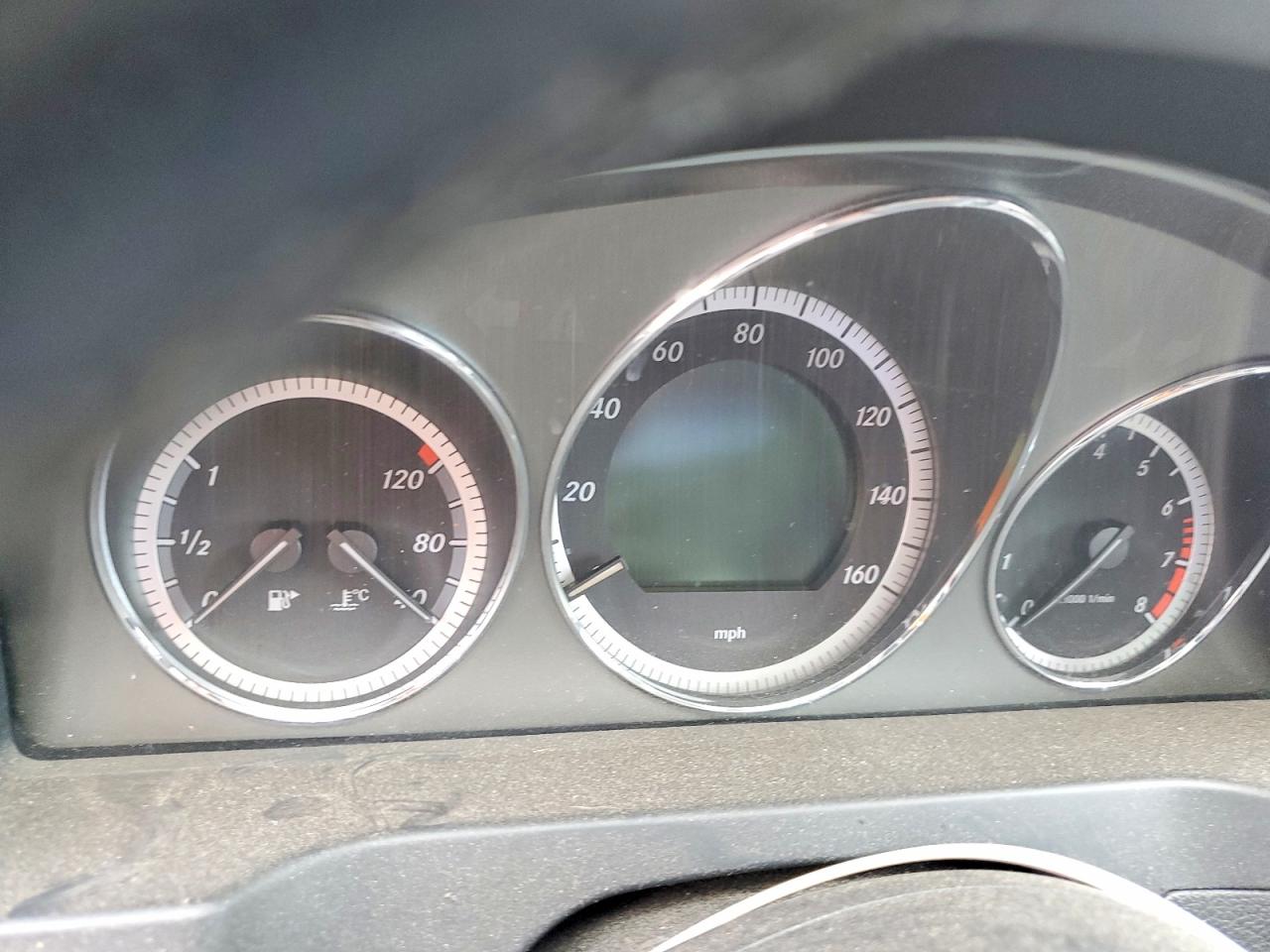 2010 Mercedes-benz C 300 Silver vin: WDDGF5EB2AF436163