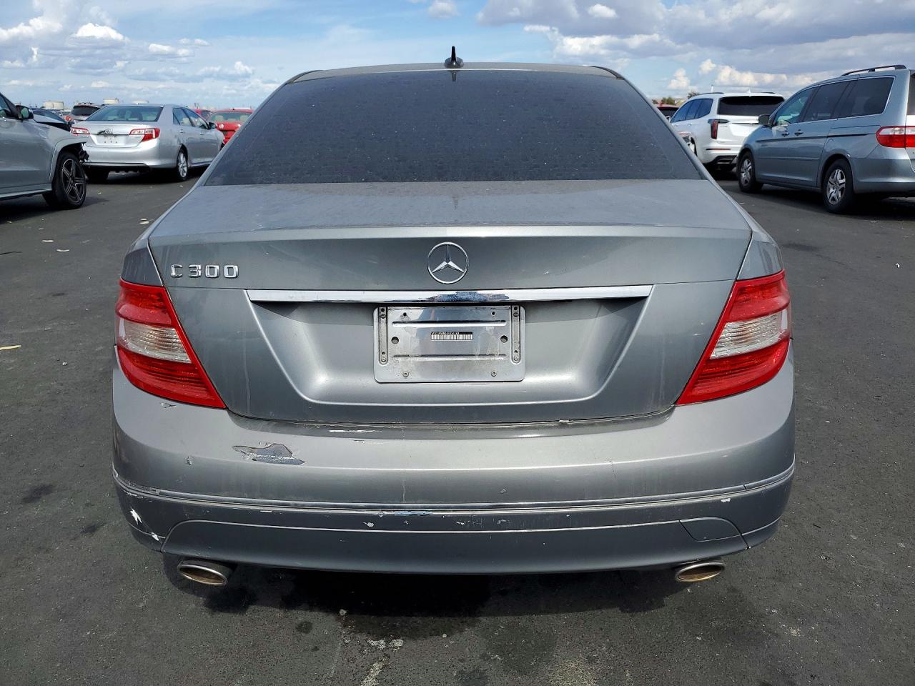2010 Mercedes-benz C 300 Silver vin: WDDGF5EB2AF436163