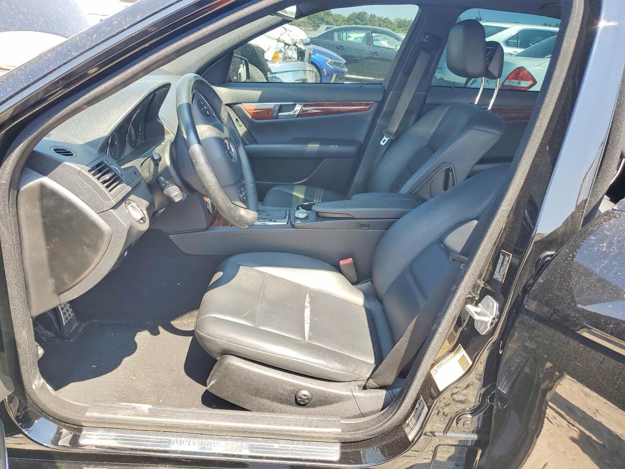2010 Mercedes-benz C 300 Black vin: WDDGF5EB2AR104139