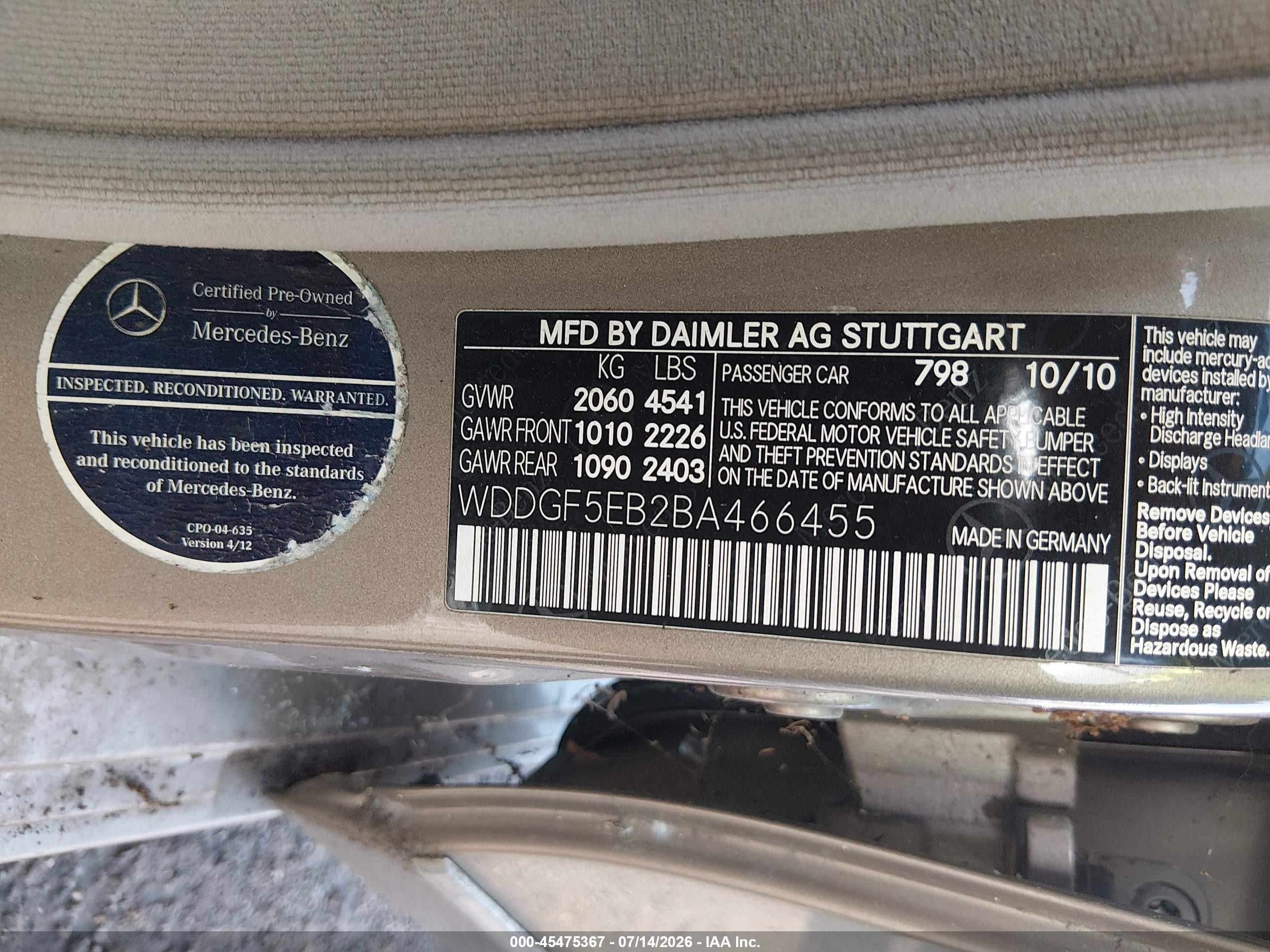 2011 Mercedes-benz C 300 Beige vin: WDDGF5EB2BA466455