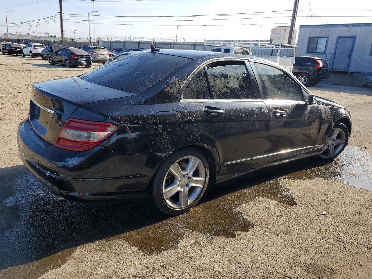 2011 Mercedes-benz C 300 Black vin: WDDGF5EB2BA479545