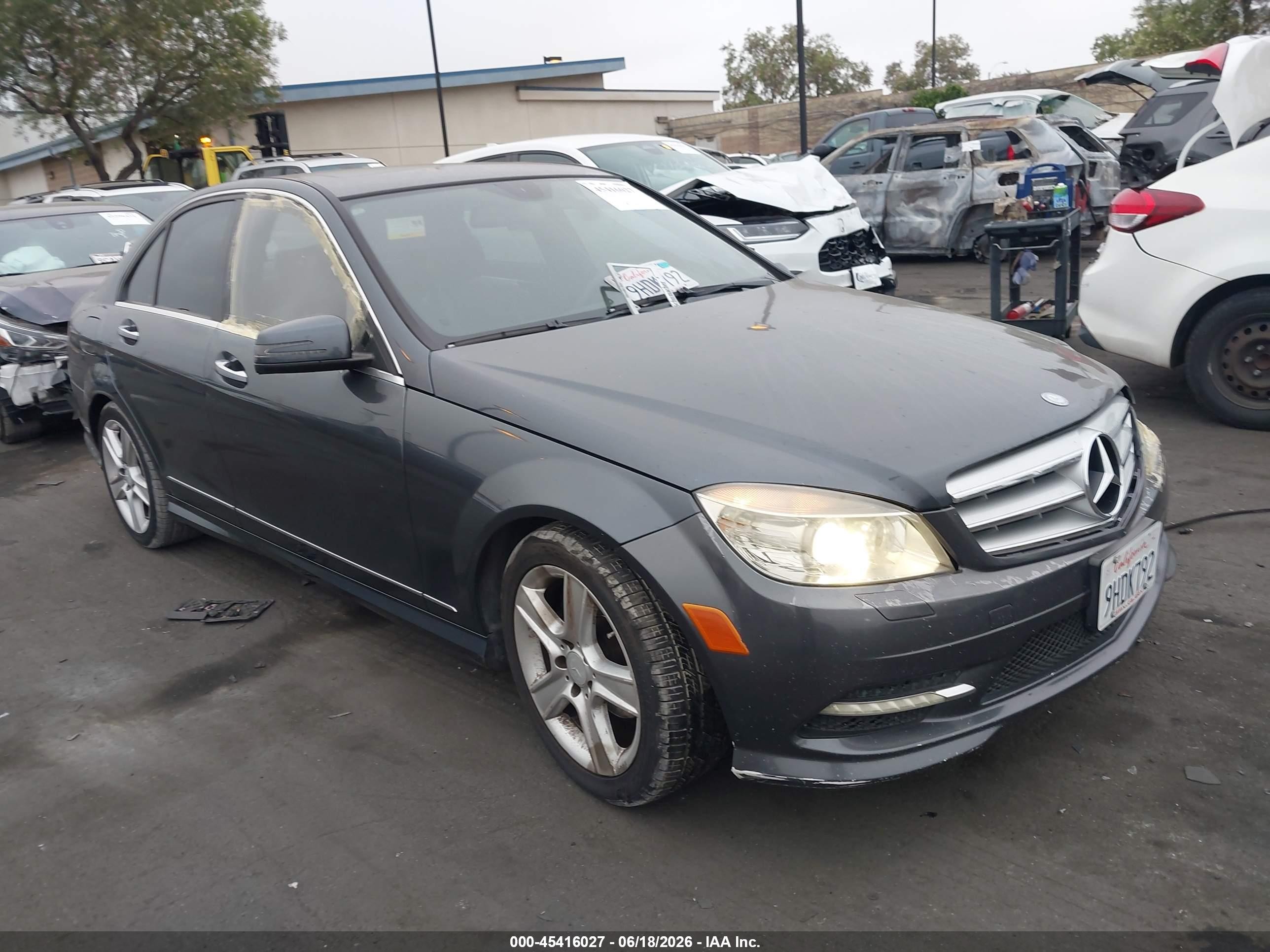 2011 Mercedes-benz C 300 Luxury/sport Gray vin: WDDGF5EB2BA510728