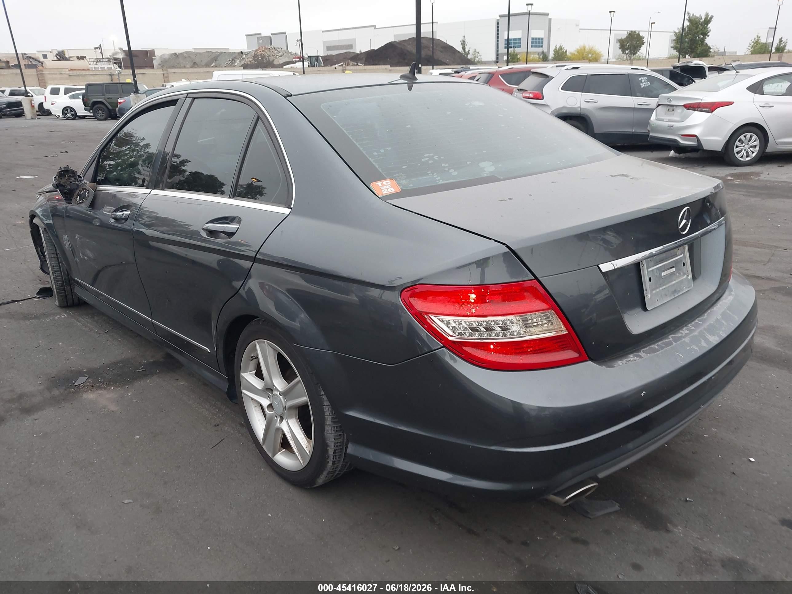 2011 Mercedes-benz C 300 Luxury/sport Gray vin: WDDGF5EB2BA510728