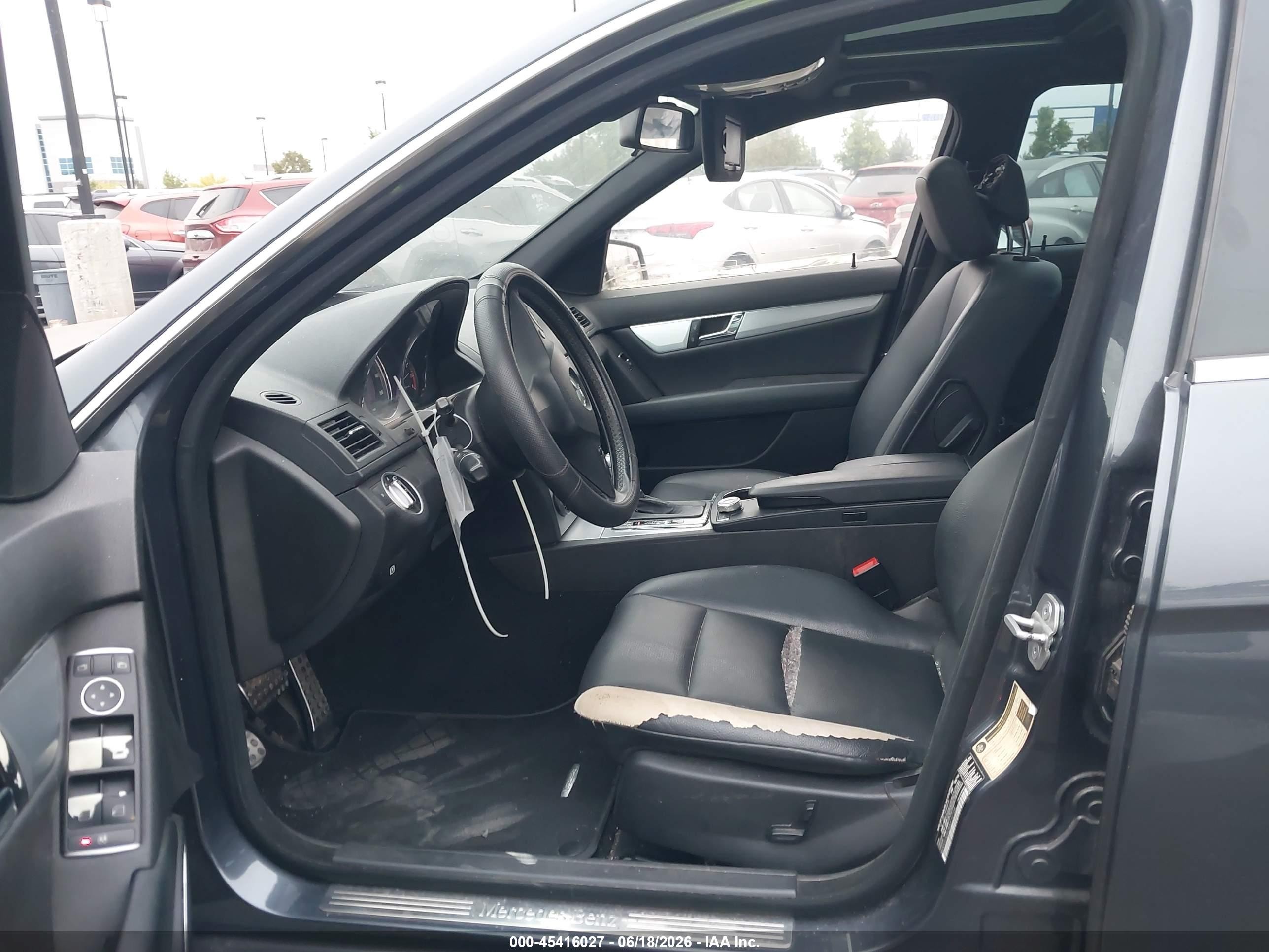 2011 Mercedes-benz C 300 Luxury/sport Gray vin: WDDGF5EB2BA510728