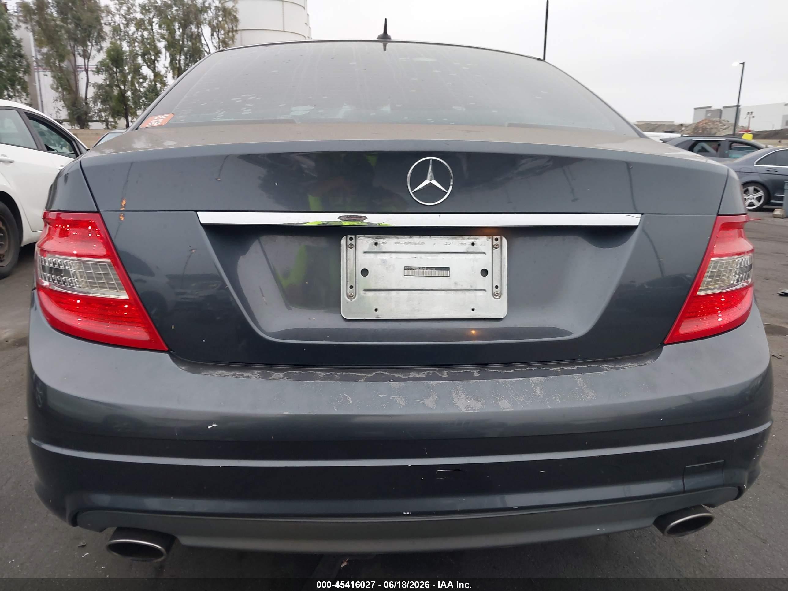 2011 Mercedes-benz C 300 Luxury/sport Gray vin: WDDGF5EB2BA510728