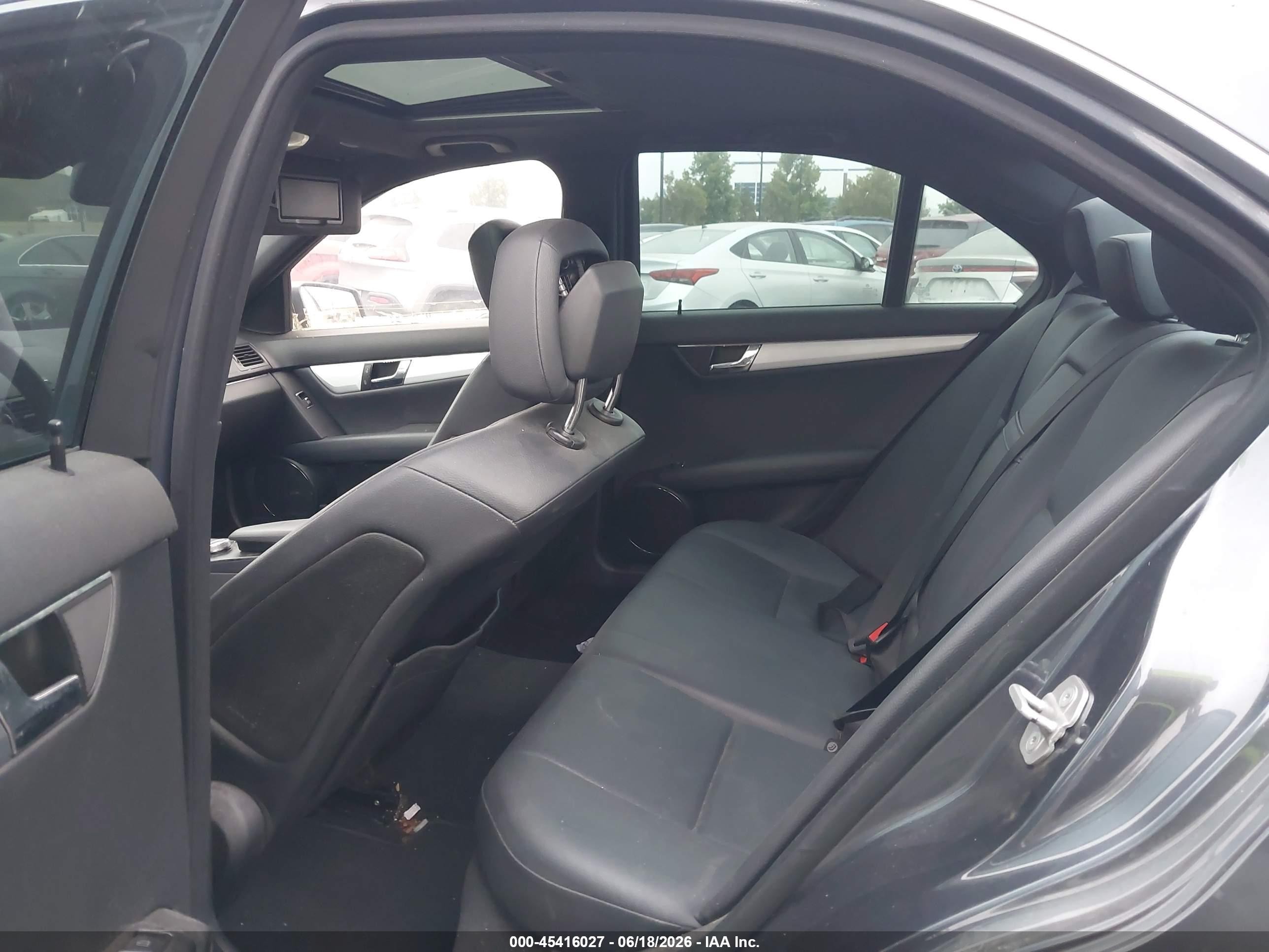 2011 Mercedes-benz C 300 Luxury/sport Gray vin: WDDGF5EB2BA510728