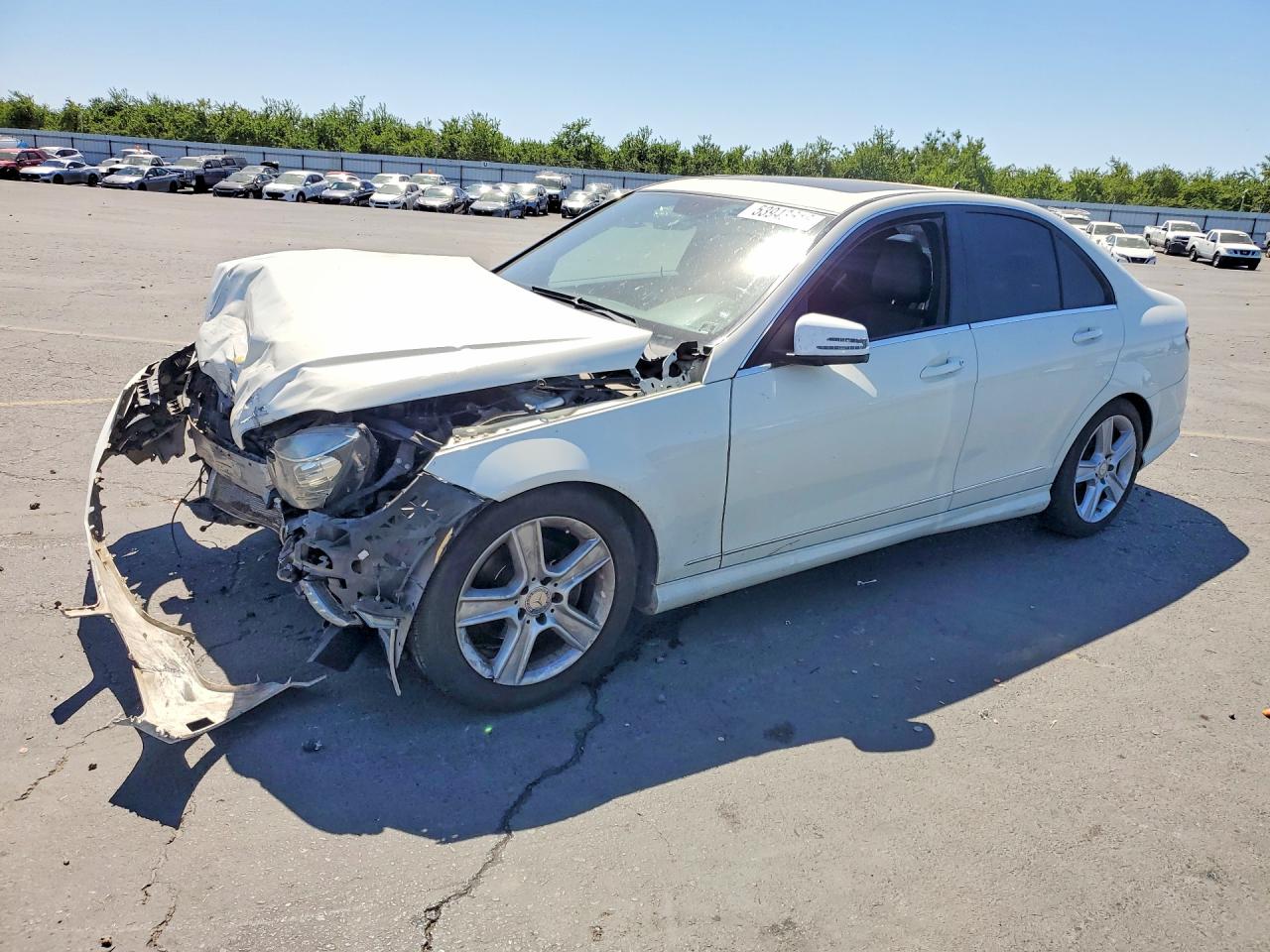 2011 Mercedes-benz C White vin: WDDGF5EB2BA515749
