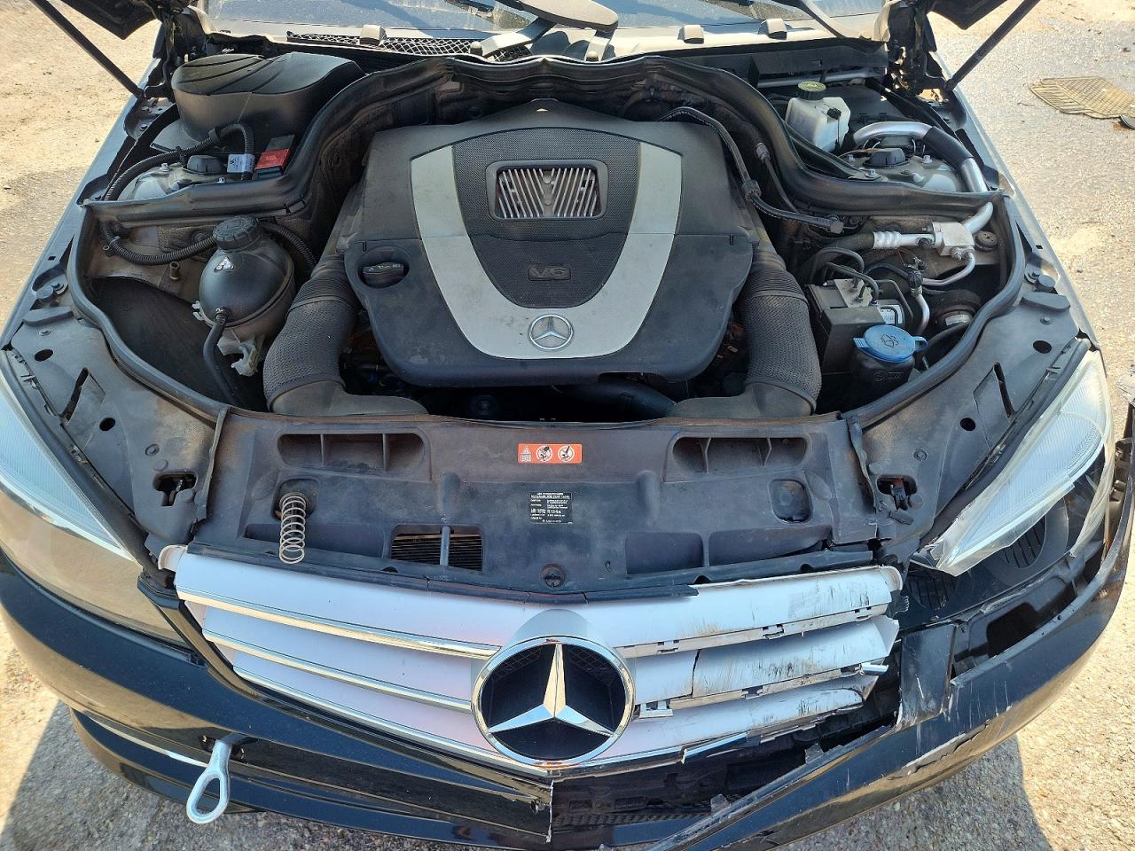2011 Mercedes-benz C 300 Черный vin: WDDGF5EB2BA522054