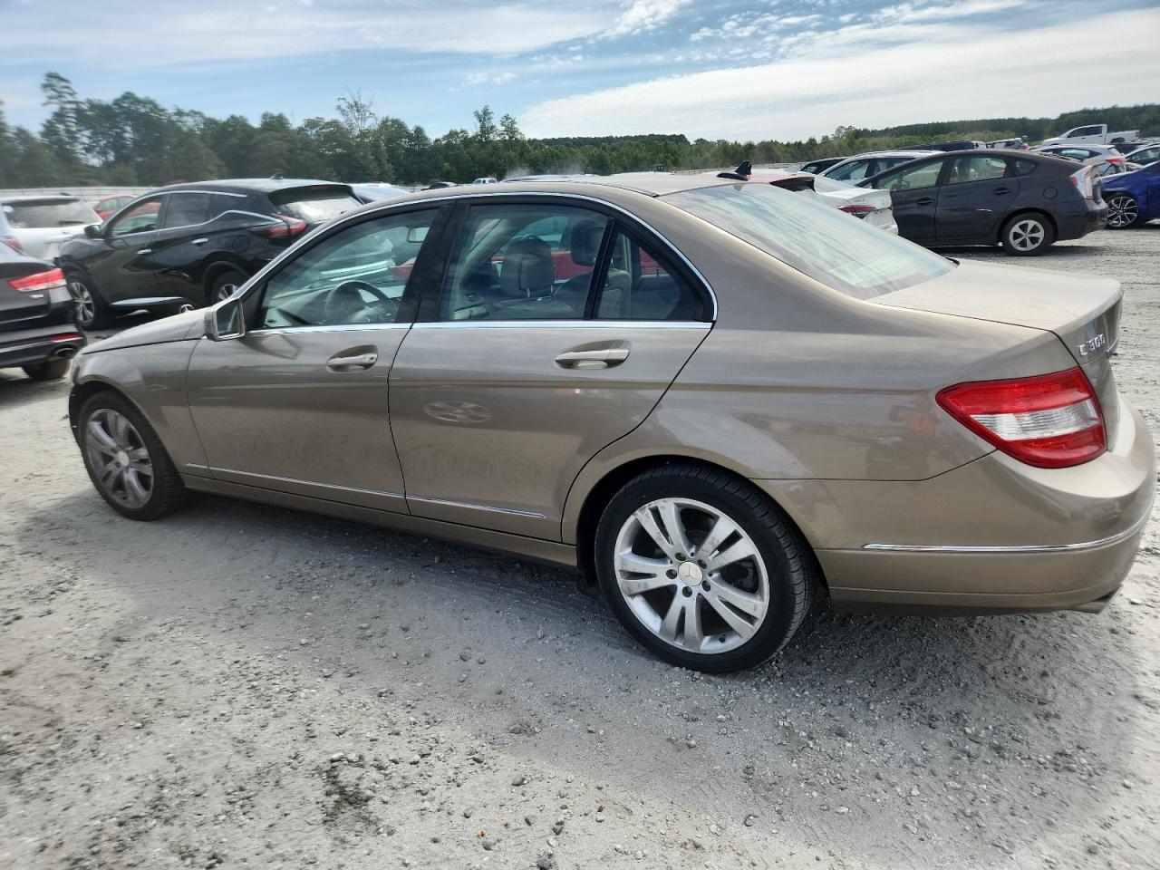 2011 Mercedes-benz C 300 Tan vin: WDDGF5EB2BA522541