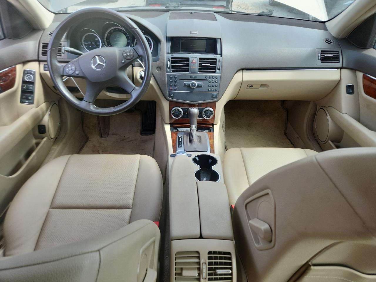 2011 Mercedes-benz C 300 Tan vin: WDDGF5EB2BA522541