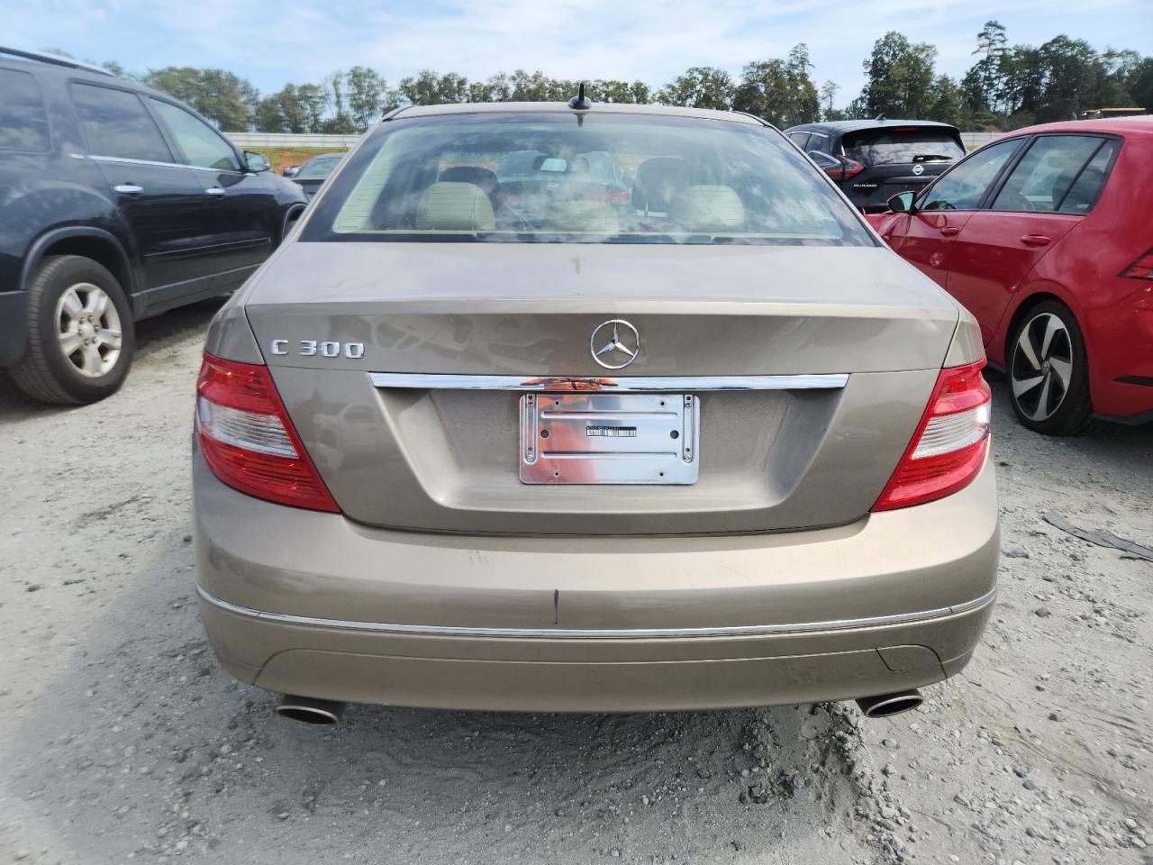 2011 Mercedes-benz C 300 Tan vin: WDDGF5EB2BA522541