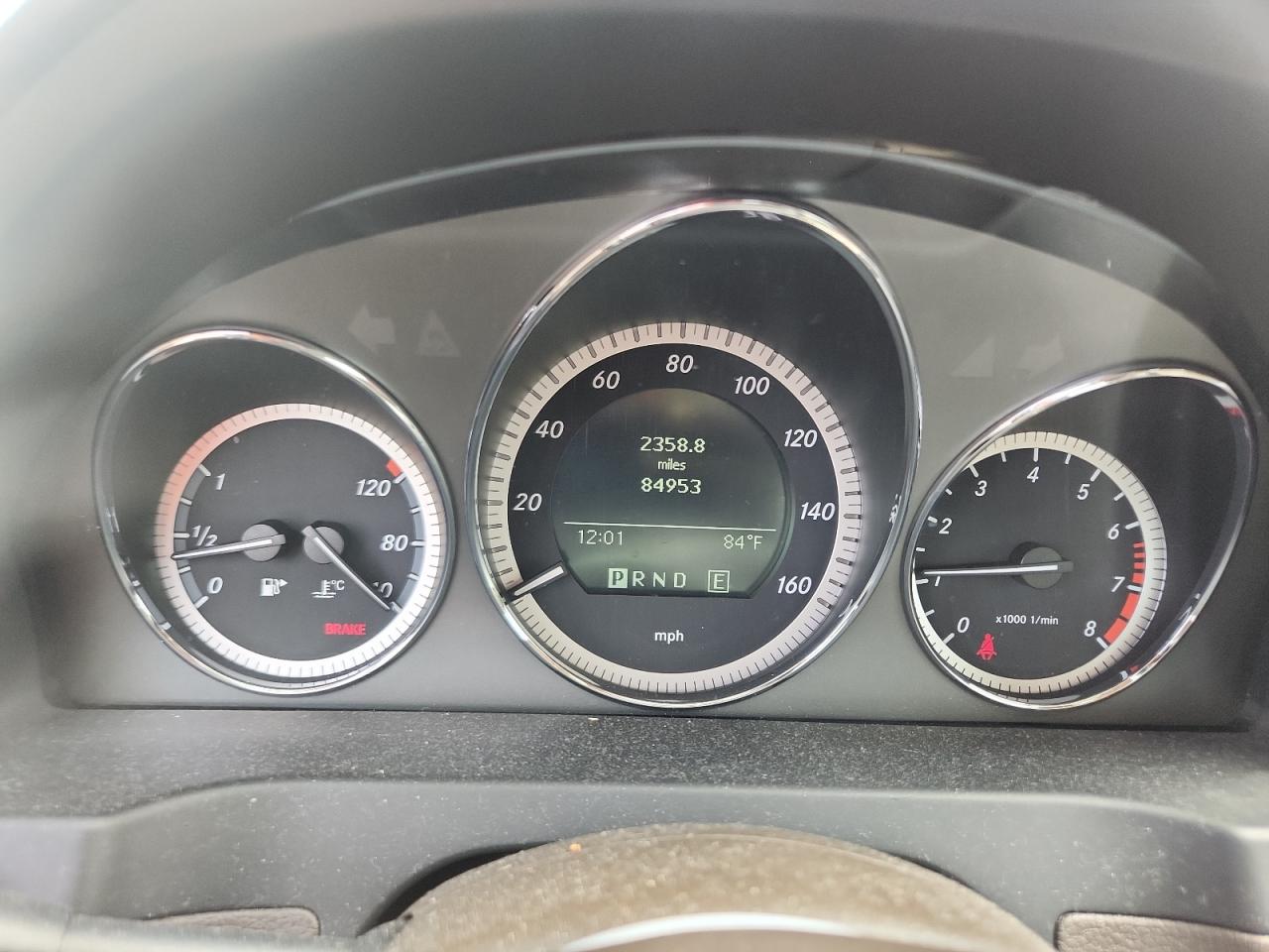2011 Mercedes-benz C 300 Tan vin: WDDGF5EB2BA522541