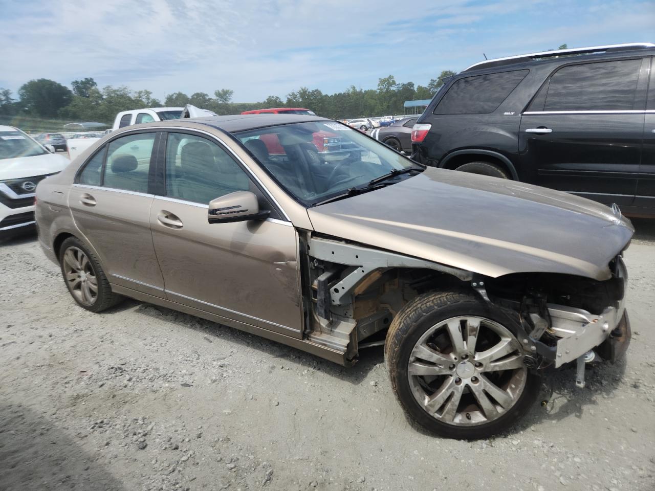 2011 Mercedes-benz C 300 Tan vin: WDDGF5EB2BA522541