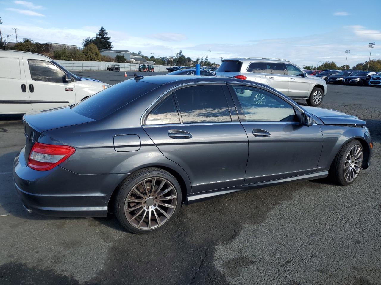 2011 Mercedes-benz C 300 Серый vin: WDDGF5EB2BR161393