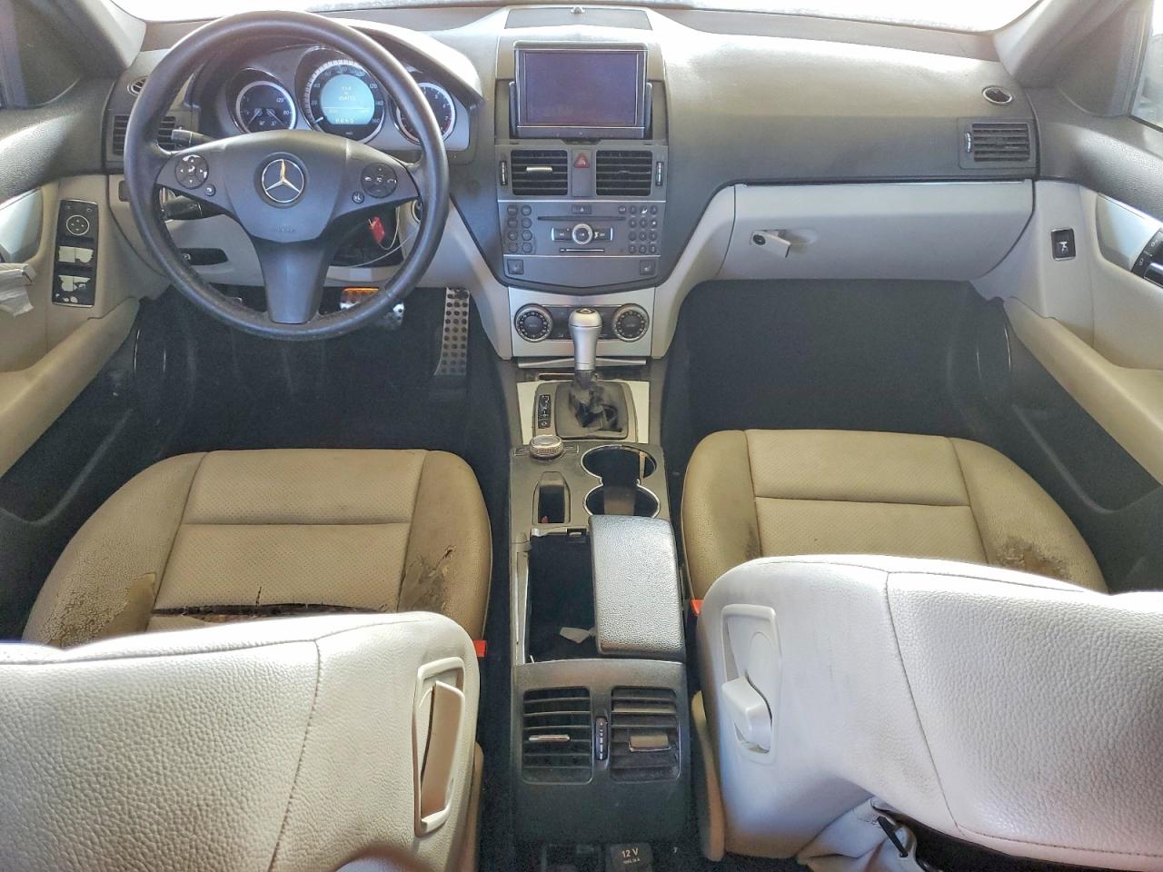 2011 Mercedes-benz C 300 Blue vin: WDDGF5EB2BR174578