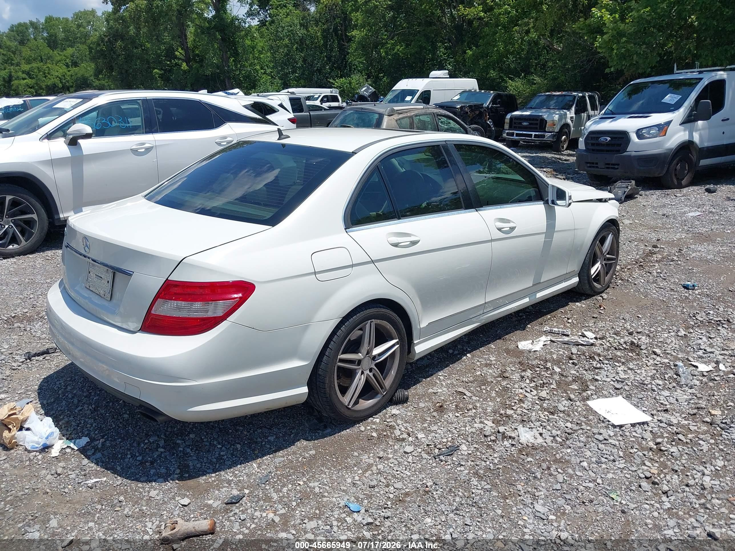 2010 Mercedes-benz C 300 Sport Белый vin: WDDGF5EB3AA394275