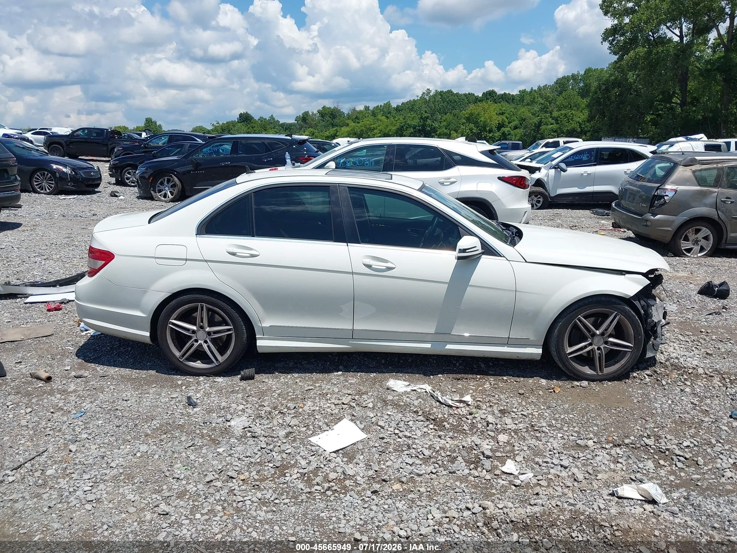 2010 Mercedes-benz C 300 Sport Белый vin: WDDGF5EB3AA394275