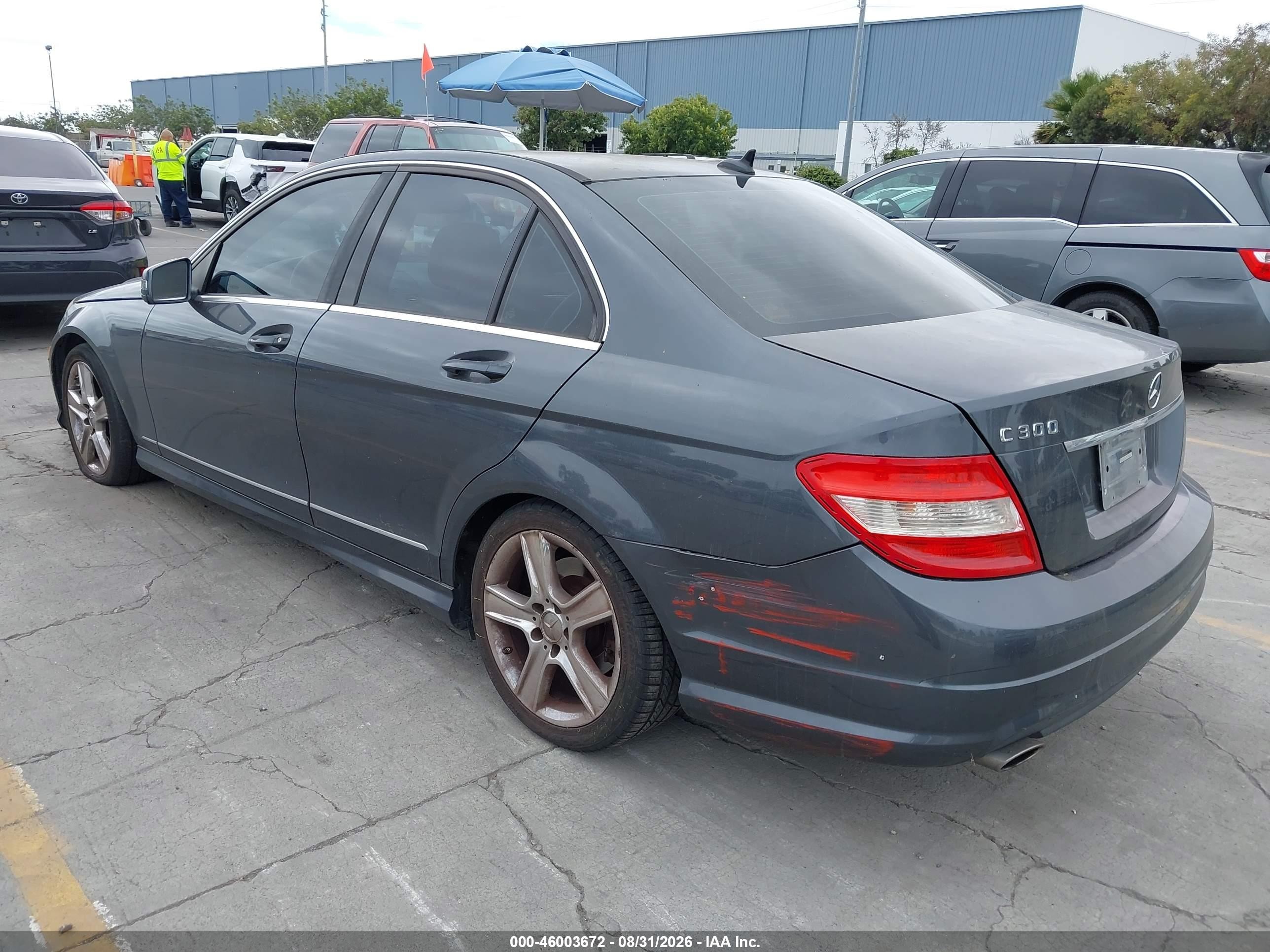 2010 Mercedes-benz C 300 Luxury/sport Gray vin: WDDGF5EB3AR092955