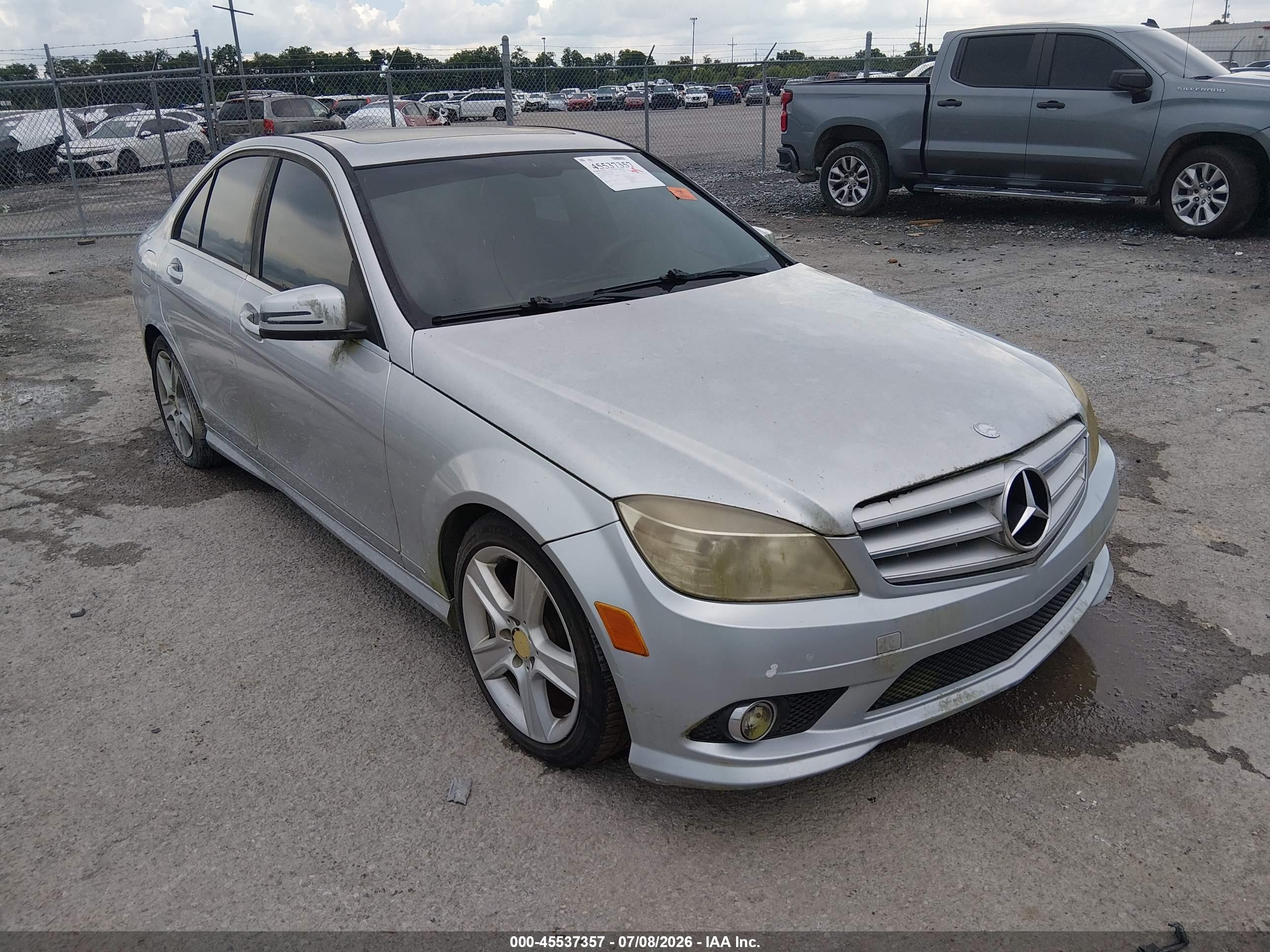 2010 Mercedes-benz C 300 Luxury/sport Silver vin: WDDGF5EB3AR098027