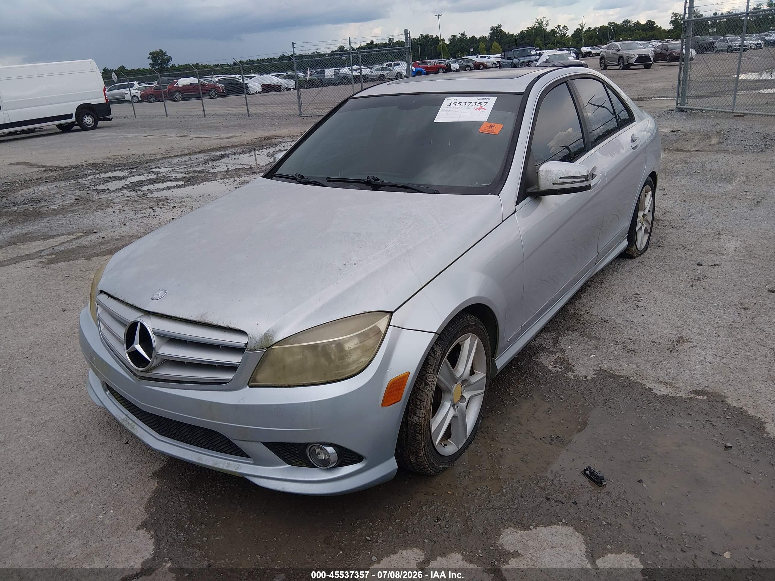2010 Mercedes-benz C 300 Luxury/sport Silver vin: WDDGF5EB3AR098027