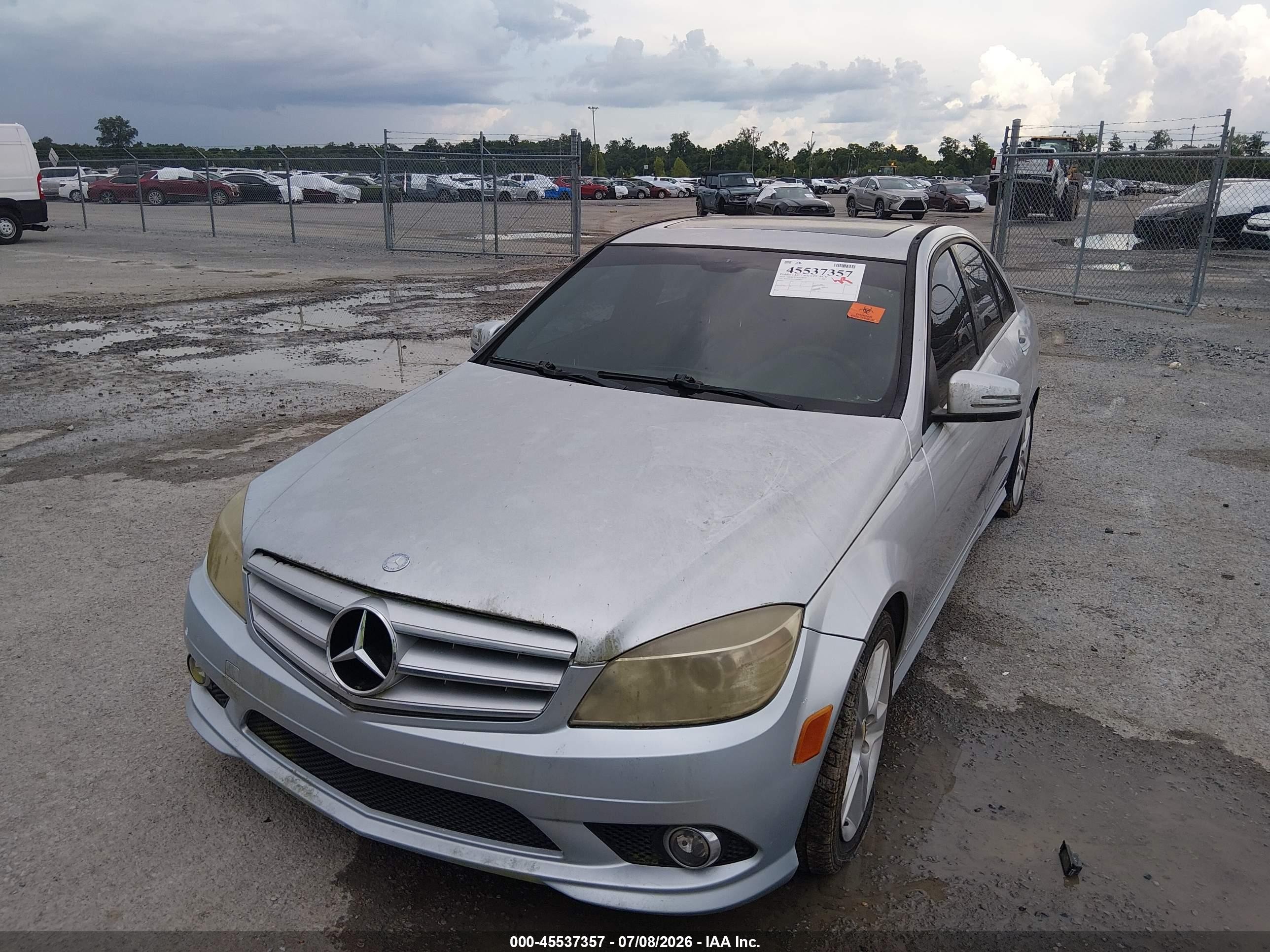 2010 Mercedes-benz C 300 Luxury/sport Silver vin: WDDGF5EB3AR098027